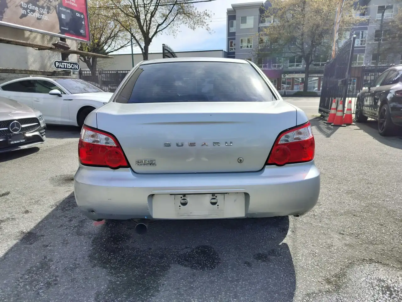 Subaru Impreza снимка Subaru Impreza