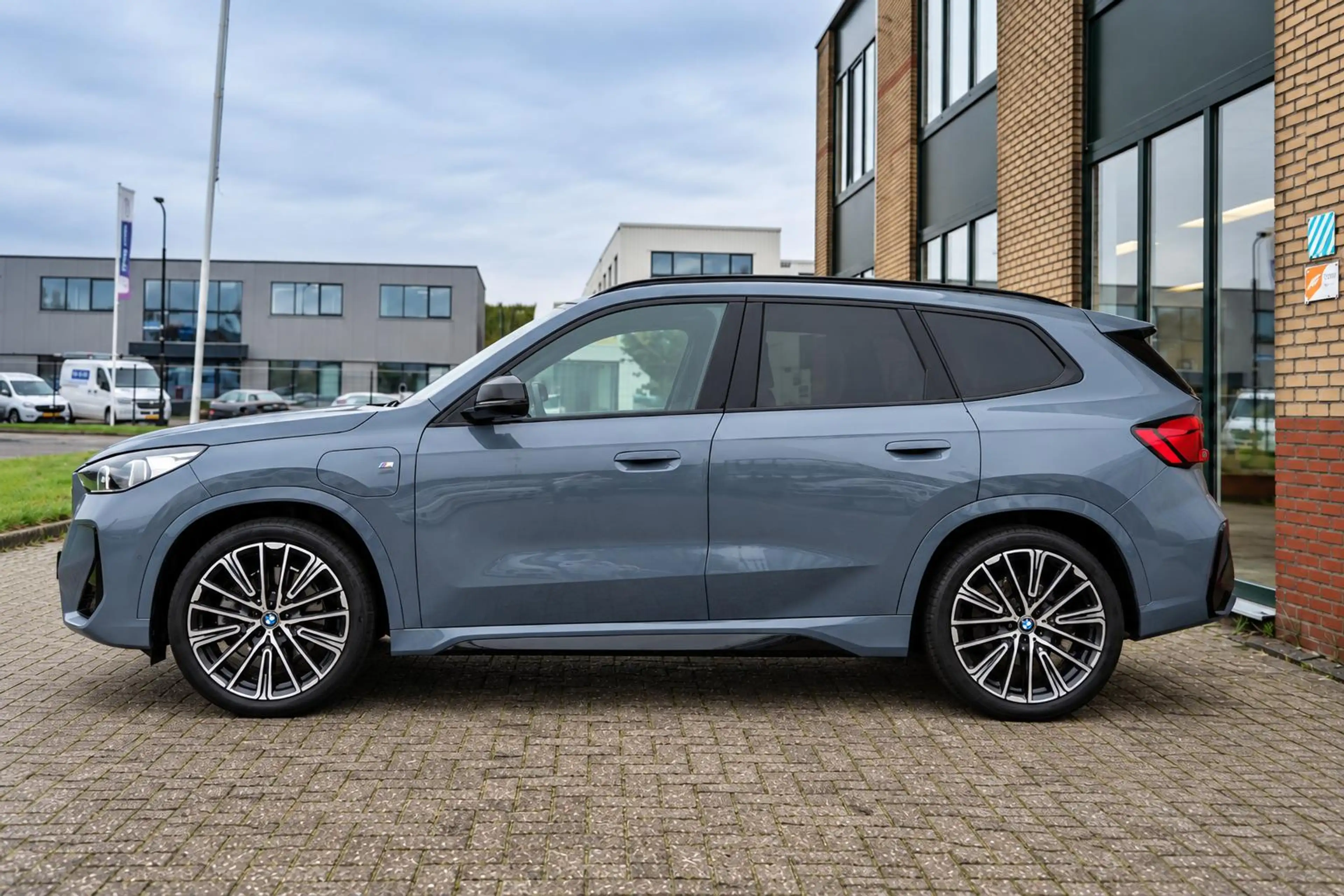 BMW X1 xDrive30e M-Sport|Elekt.Trekhaak|PANO|Head-up|Stuu — photo 22