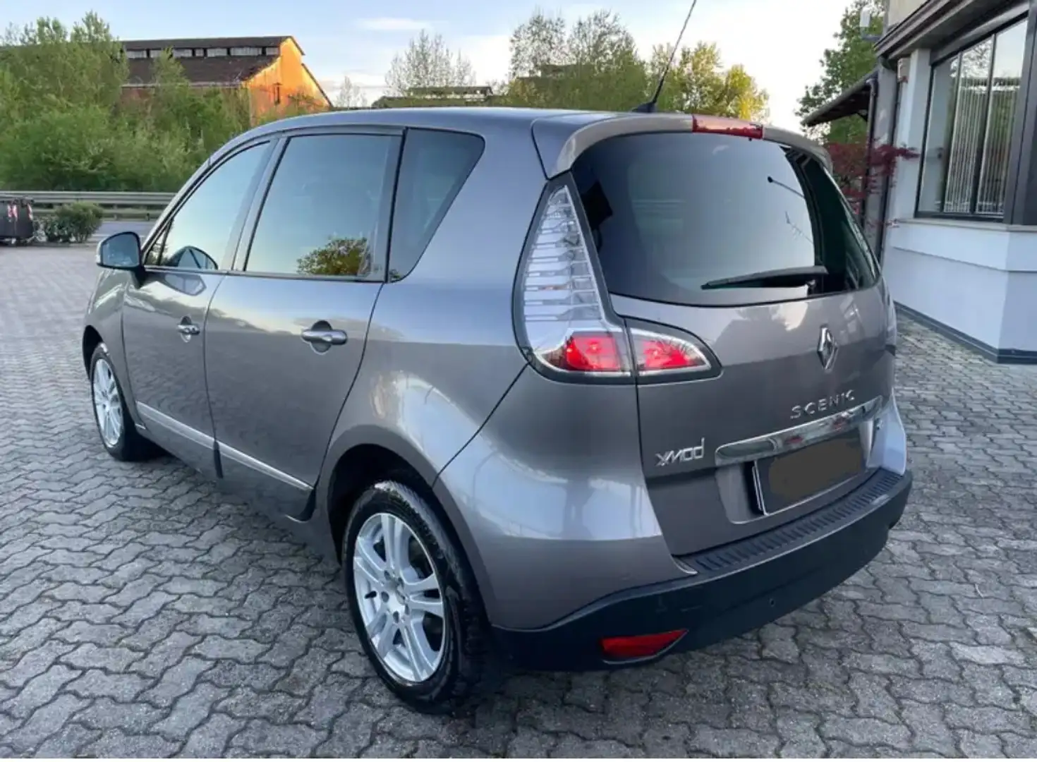 Renault Scenic III dCi 110 1.5 dci  Eco2 Dynamique Energy - 2
