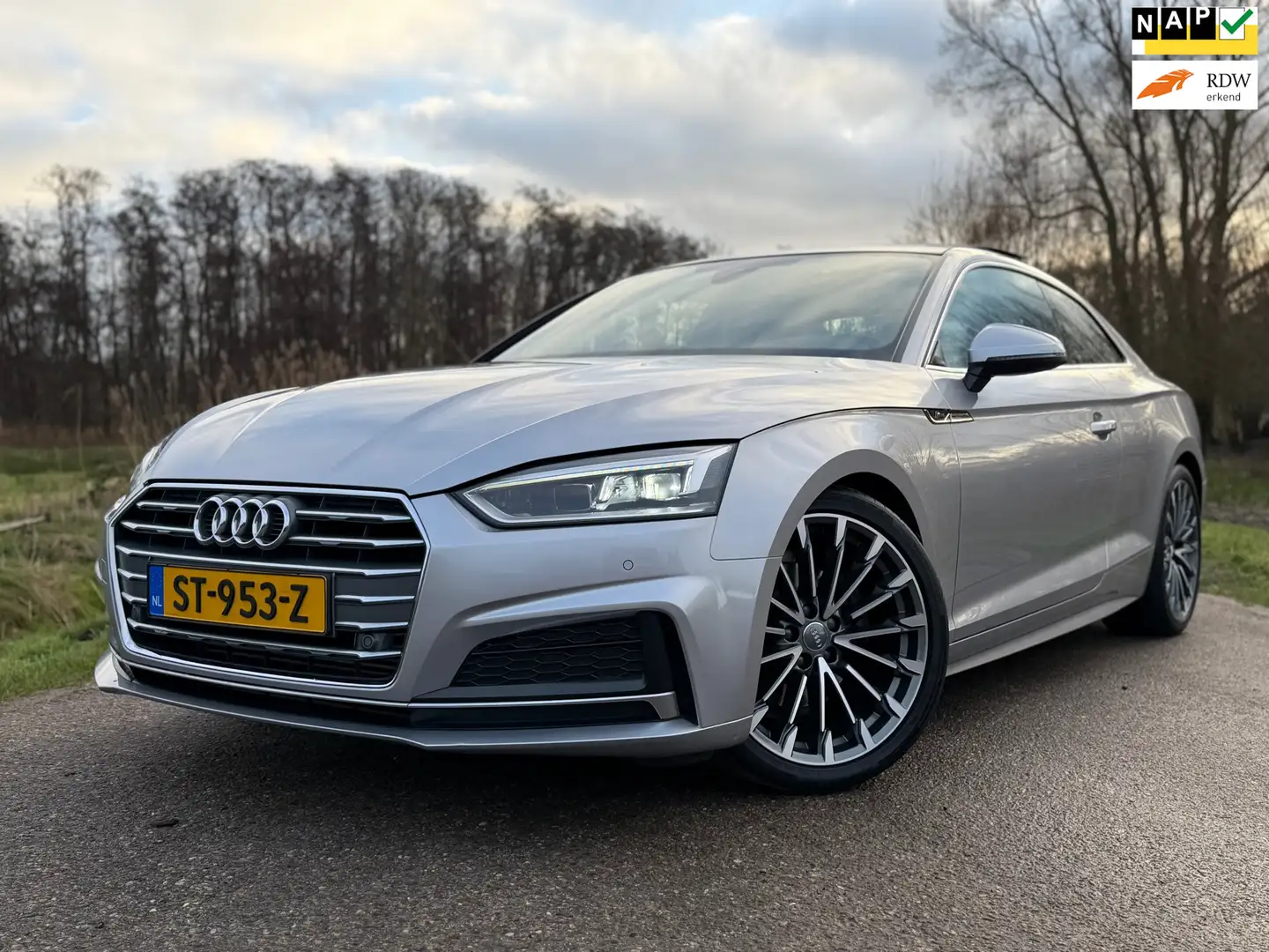 Audi A5 Coupé 2.0 TFSI MHEV Sport S-Line Edition / Panoram Grau - 1