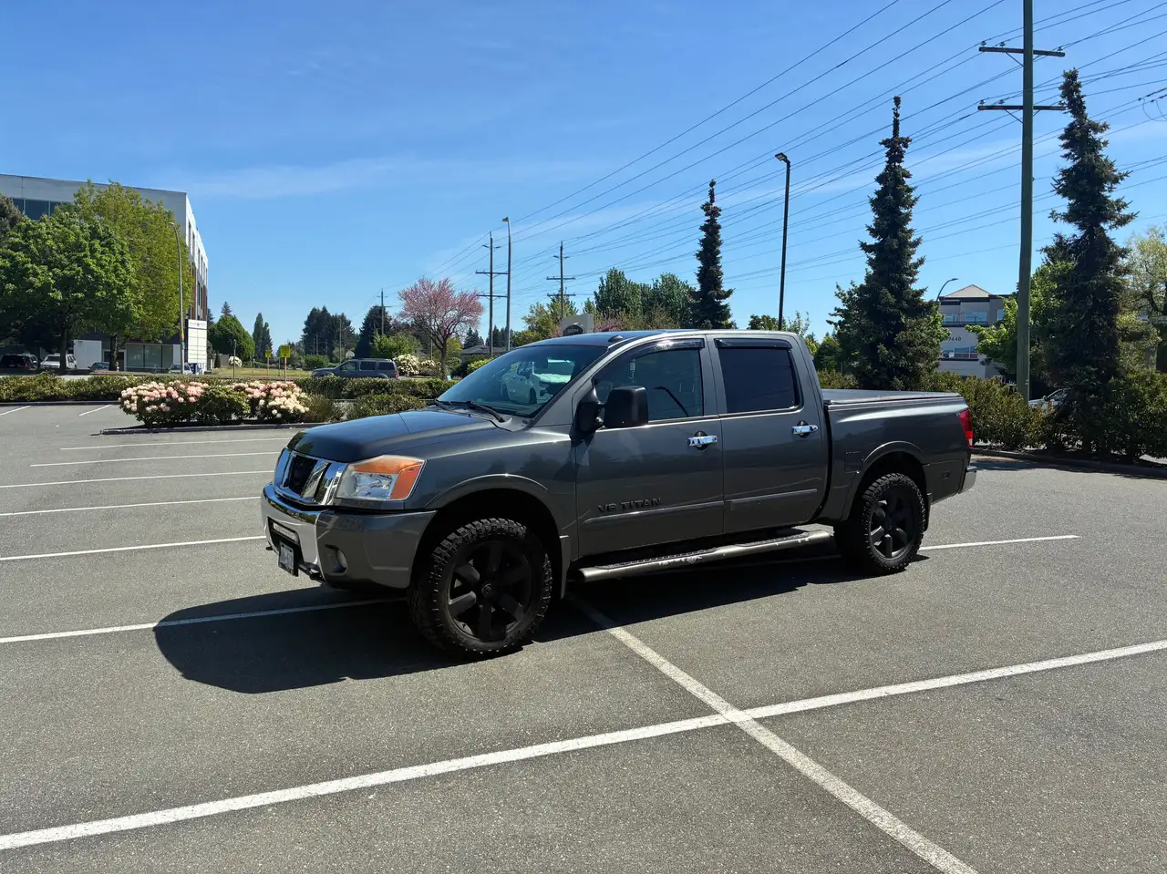 Nissan Titan снимка Nissan Titan