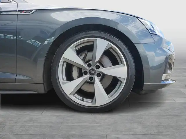 Audi A5 view 7