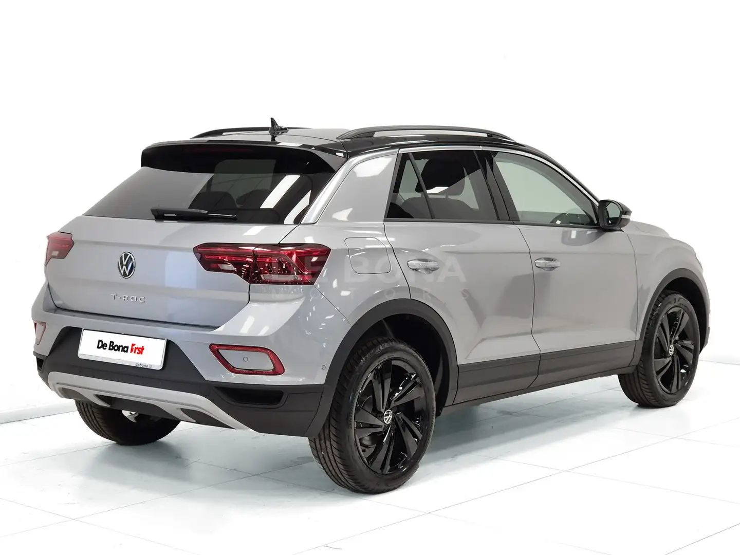 Volkswagen T-Roc 1.0 tsi sport 115cv Grijs - 2