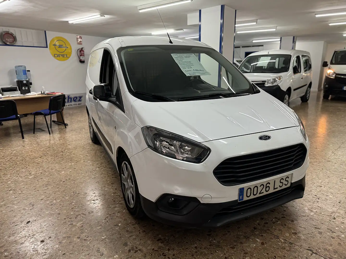Ford Transit Courier Van 1.5TDCi Trend 75 Wit - 2