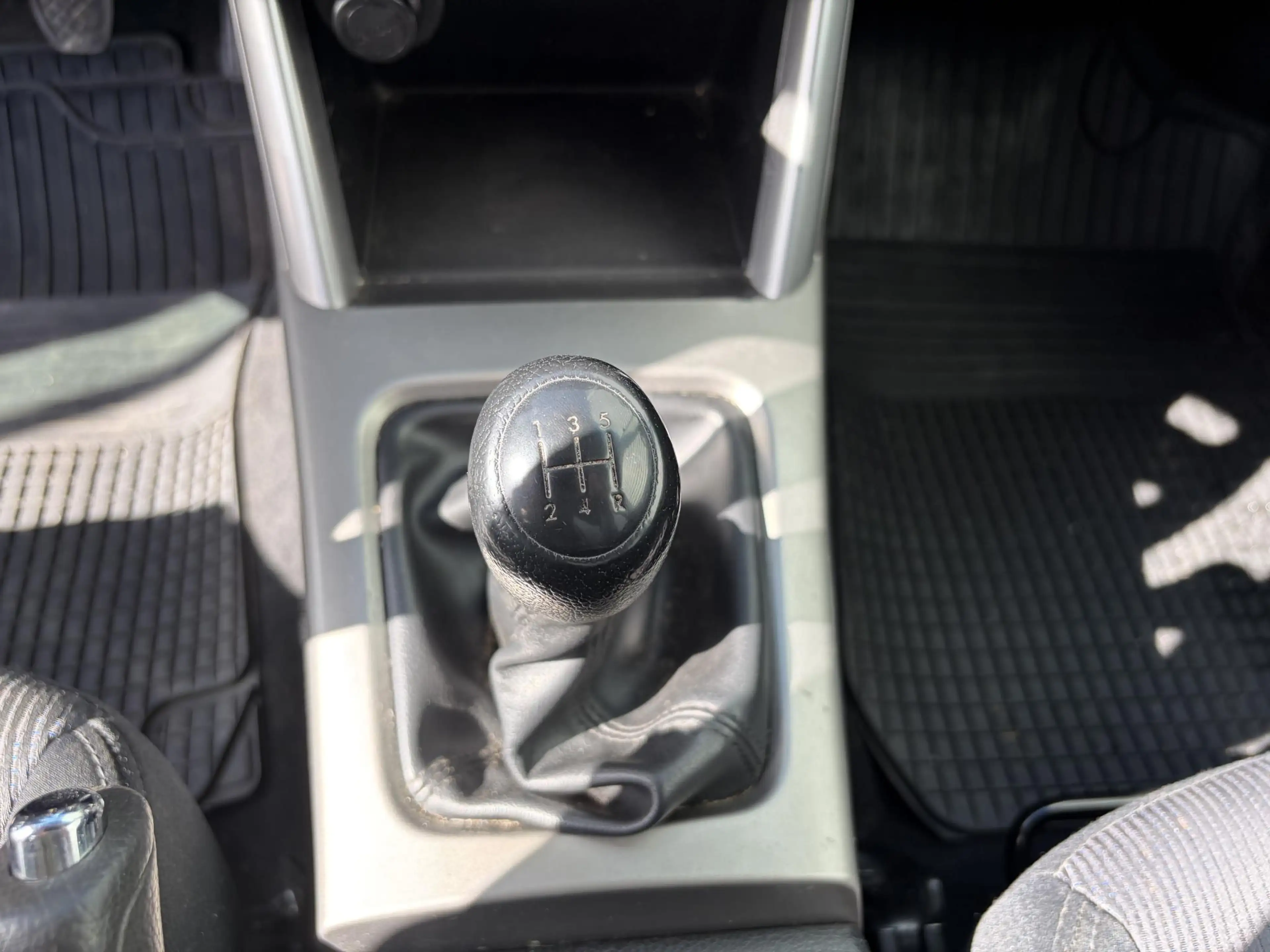 Subaru Forester 2.0 Comfort — photo 10