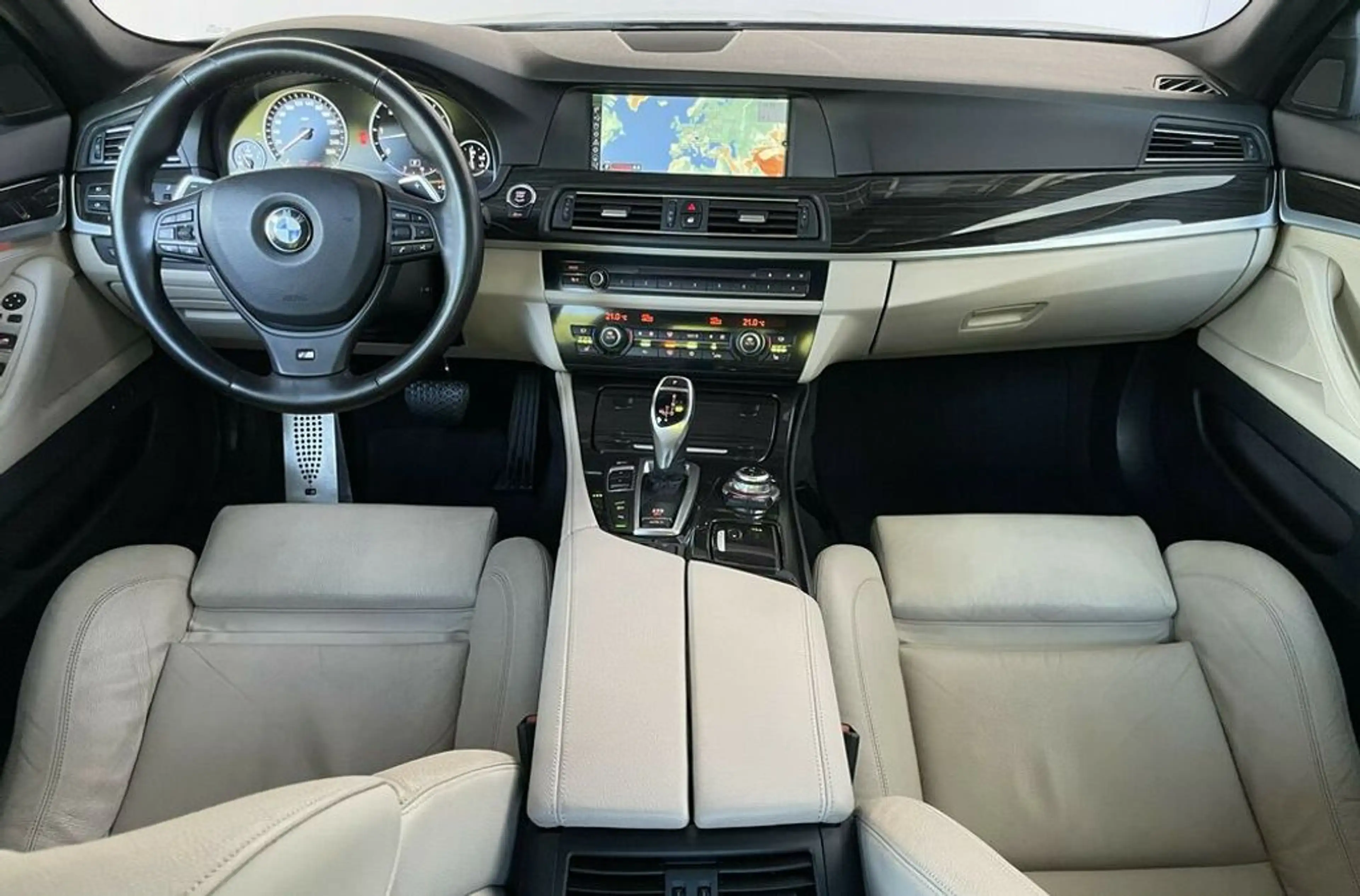 BMW 535 d xDrive *Bi-Xenon*SoftC*ACC*SD*MEMO*KeyGo*HiFi — photo 6