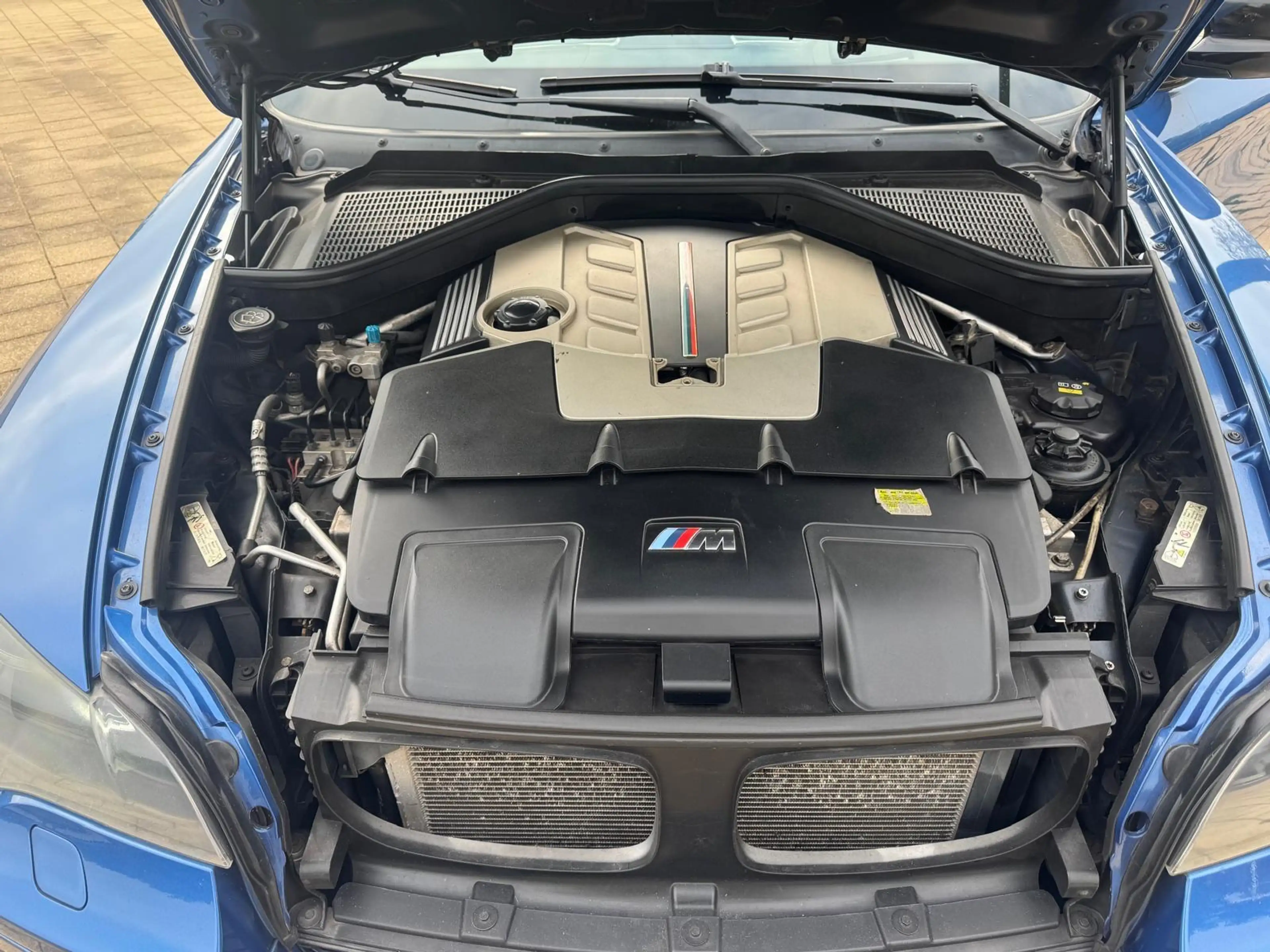 BMW X6 4.4i M — photo 12