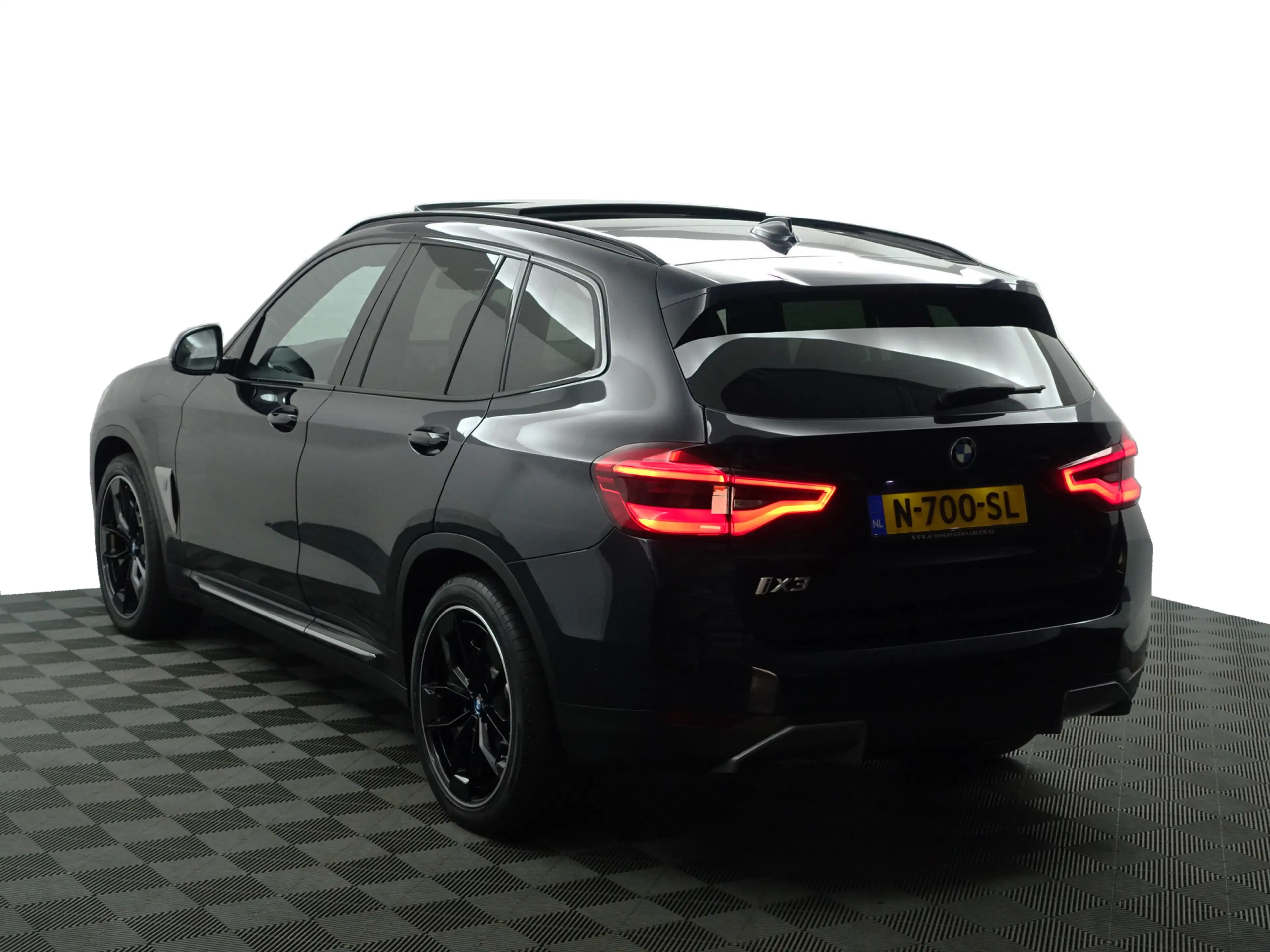 BMW iX3 High Executive 80 kWh M Sport Aut- SOH 97%, Panora — photo 5