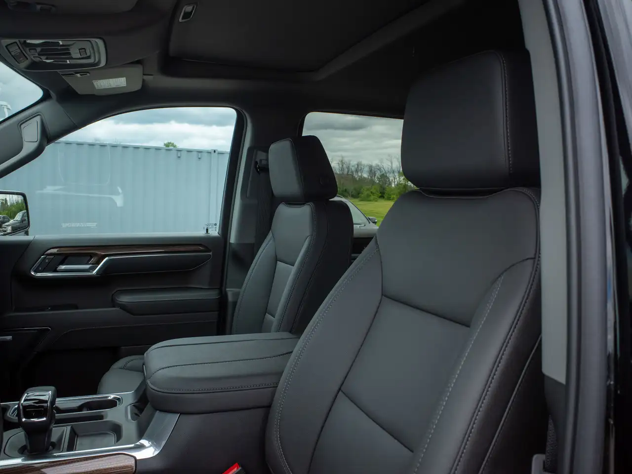 Chevrolet Silverado 1500 снимка Chevrolet Silverado 1500