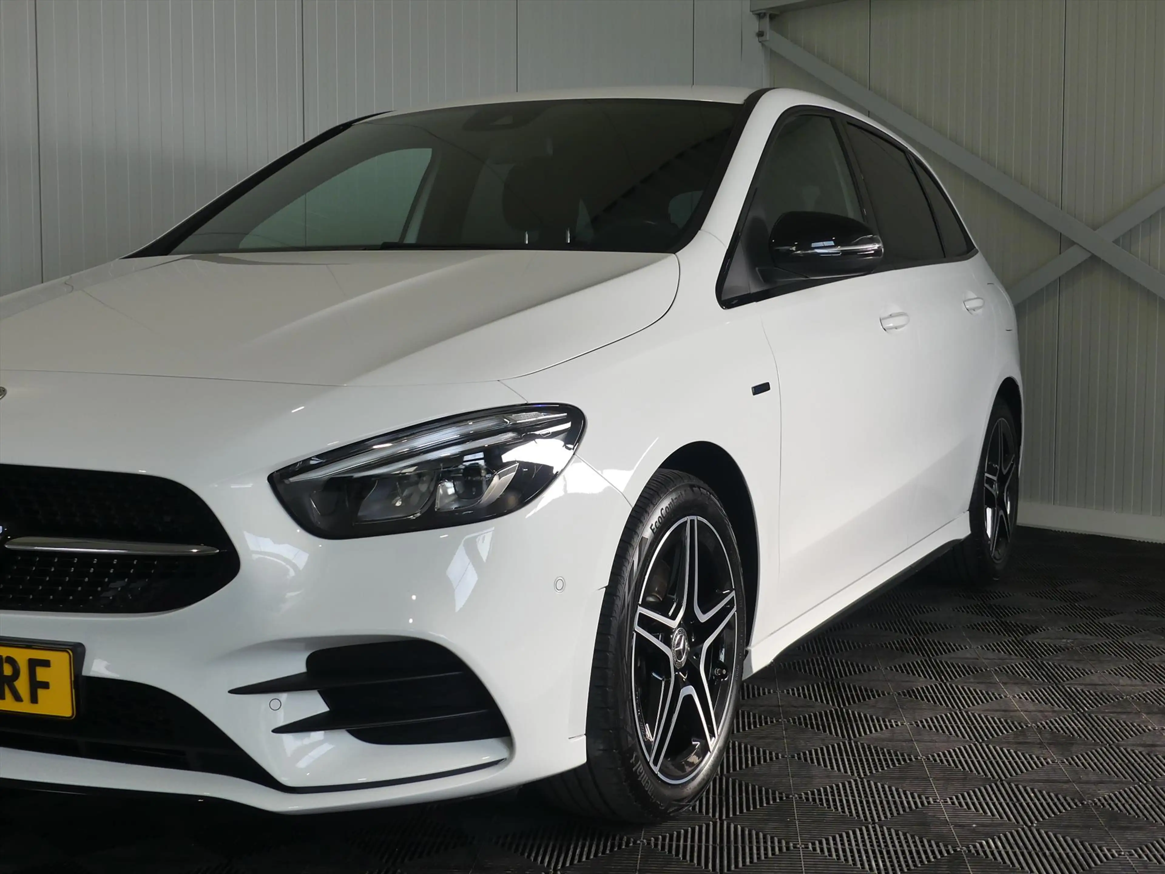 Mercedes-Benz B 250 B250 e 218PK AMG NAVI/CAMERA/STOELVERW./CLIMATE — photo 5