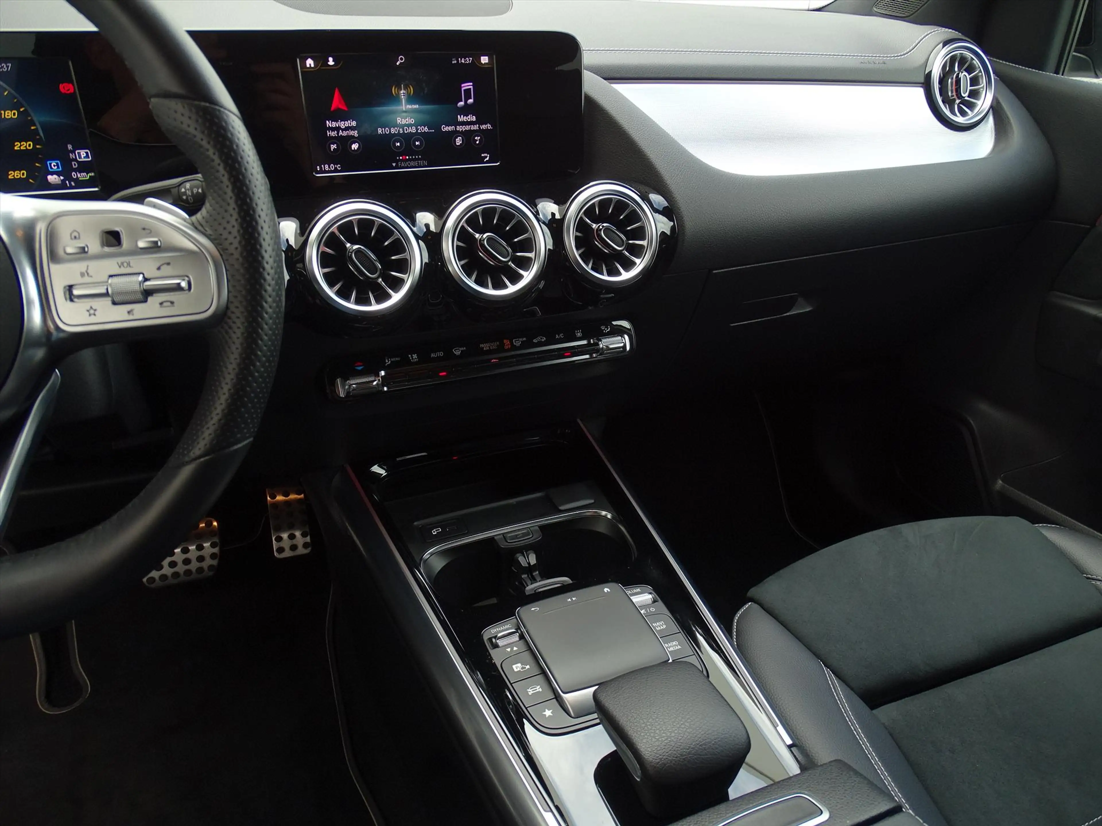 Mercedes-Benz B 250 B250 e 218PK AMG NAVI/CAMERA/STOELVERW./CLIMATE — photo 23