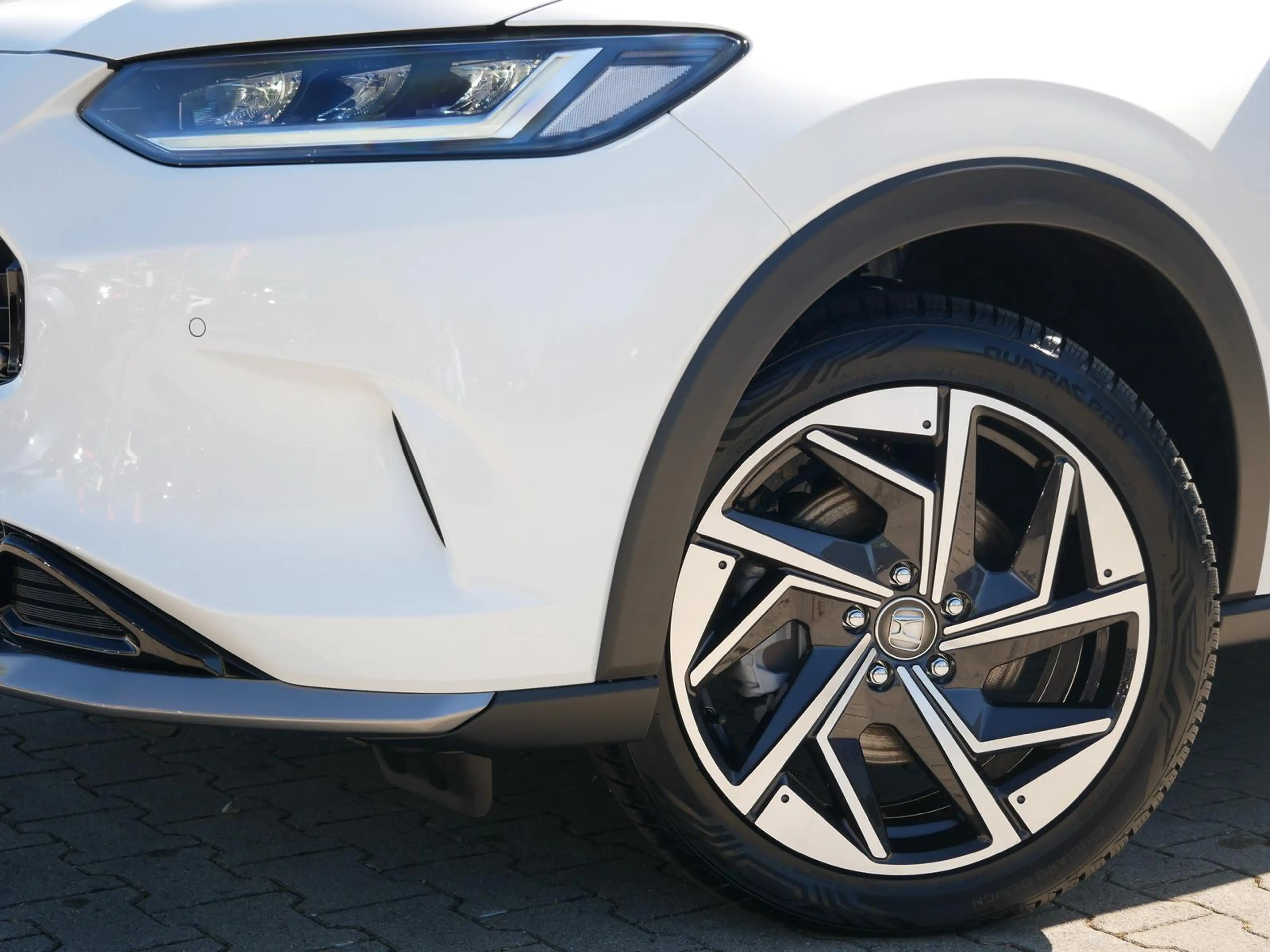 Honda ZR-V 2.0 i-MMD HYBRID AEROPAKET+19Z.GJR+ACC+NAVI — photo 4