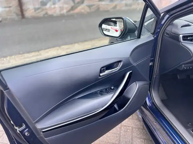 Toyota Corolla view 8