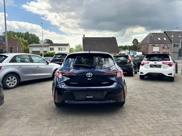 Toyota Corolla view 5