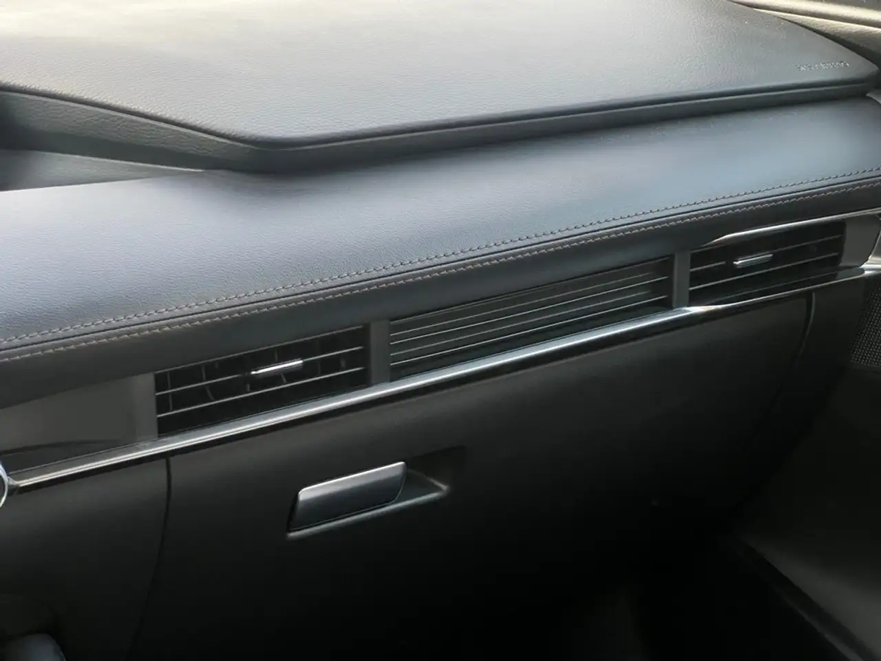 Mazda 3 снимка Mazda 3