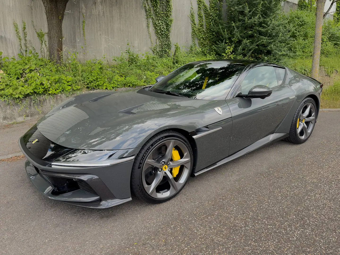 Ferrari 12 Cilindri *ON STOCK* NEW* CARBON* Gri - 1
