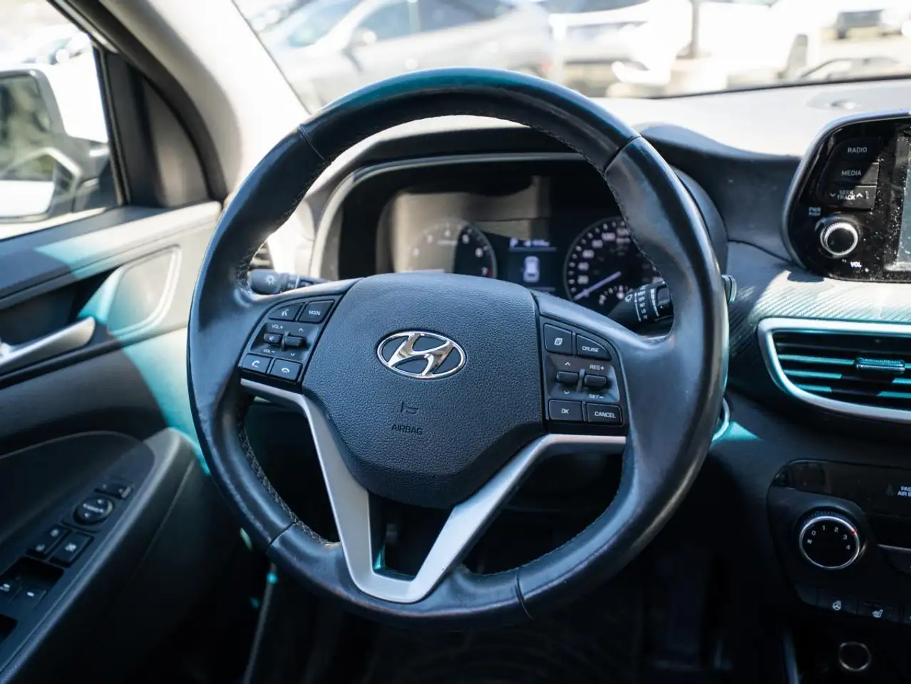Hyundai TUCSON снимка Hyundai TUCSON
