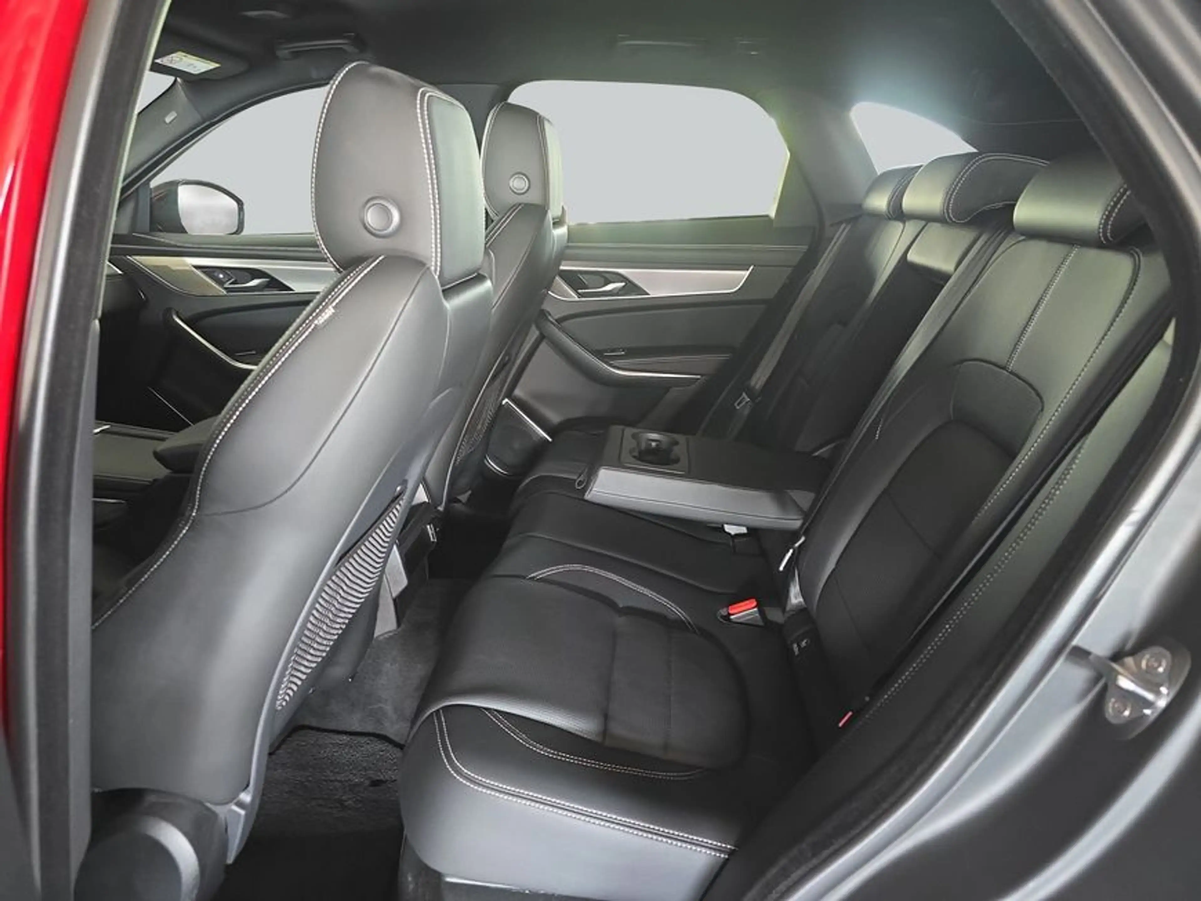 Jaguar F-Pace D200 AWD R-Dynamic SE — photo 5
