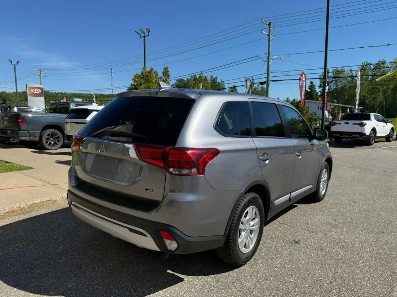 Mitsubishi Outlander снимка Mitsubishi Outlander