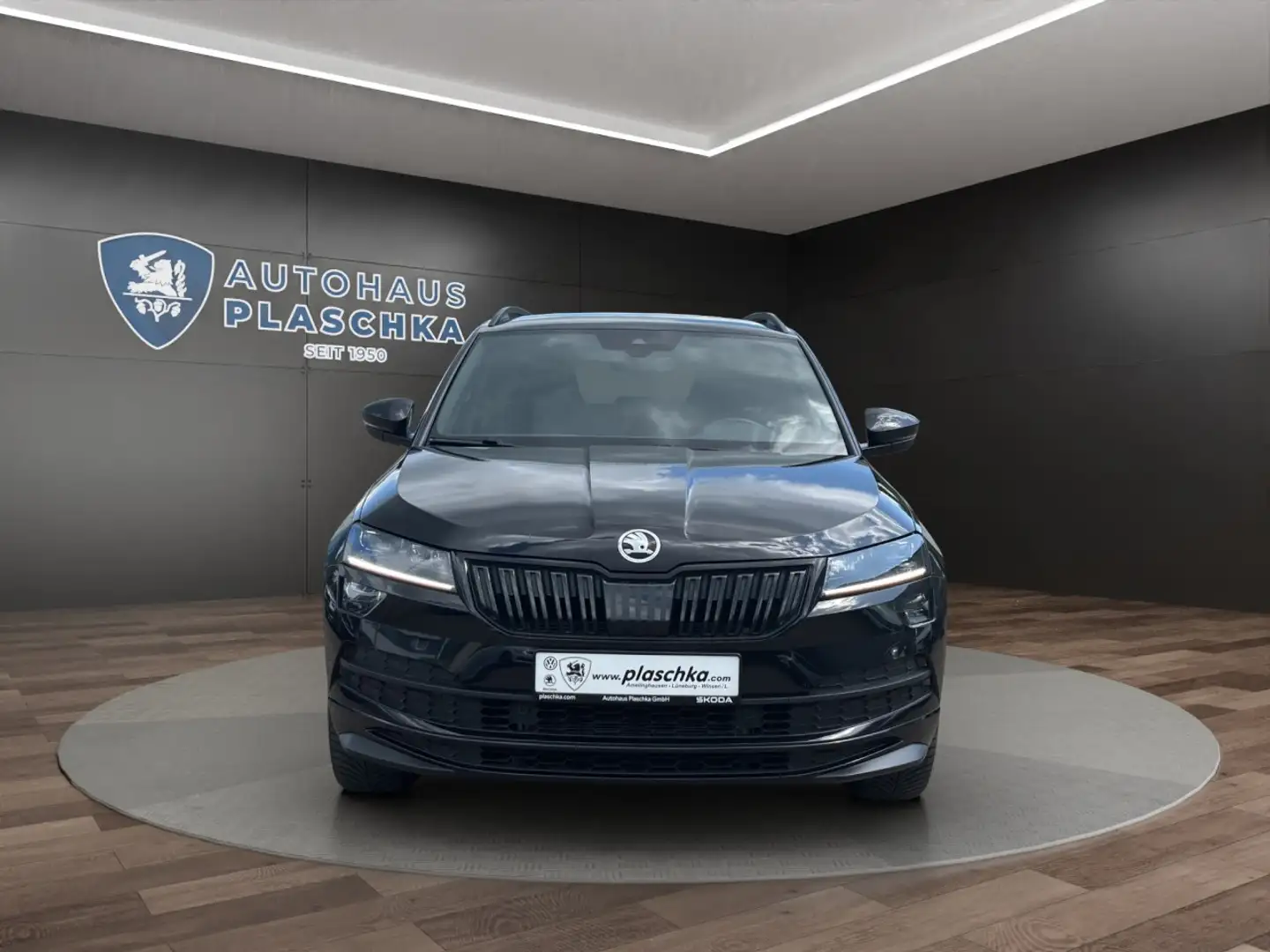 Skoda Karoq 2.0 TSI DSG Sportline 4x4 AHK+NAVI+STANDHZ Klima Schwarz - 2