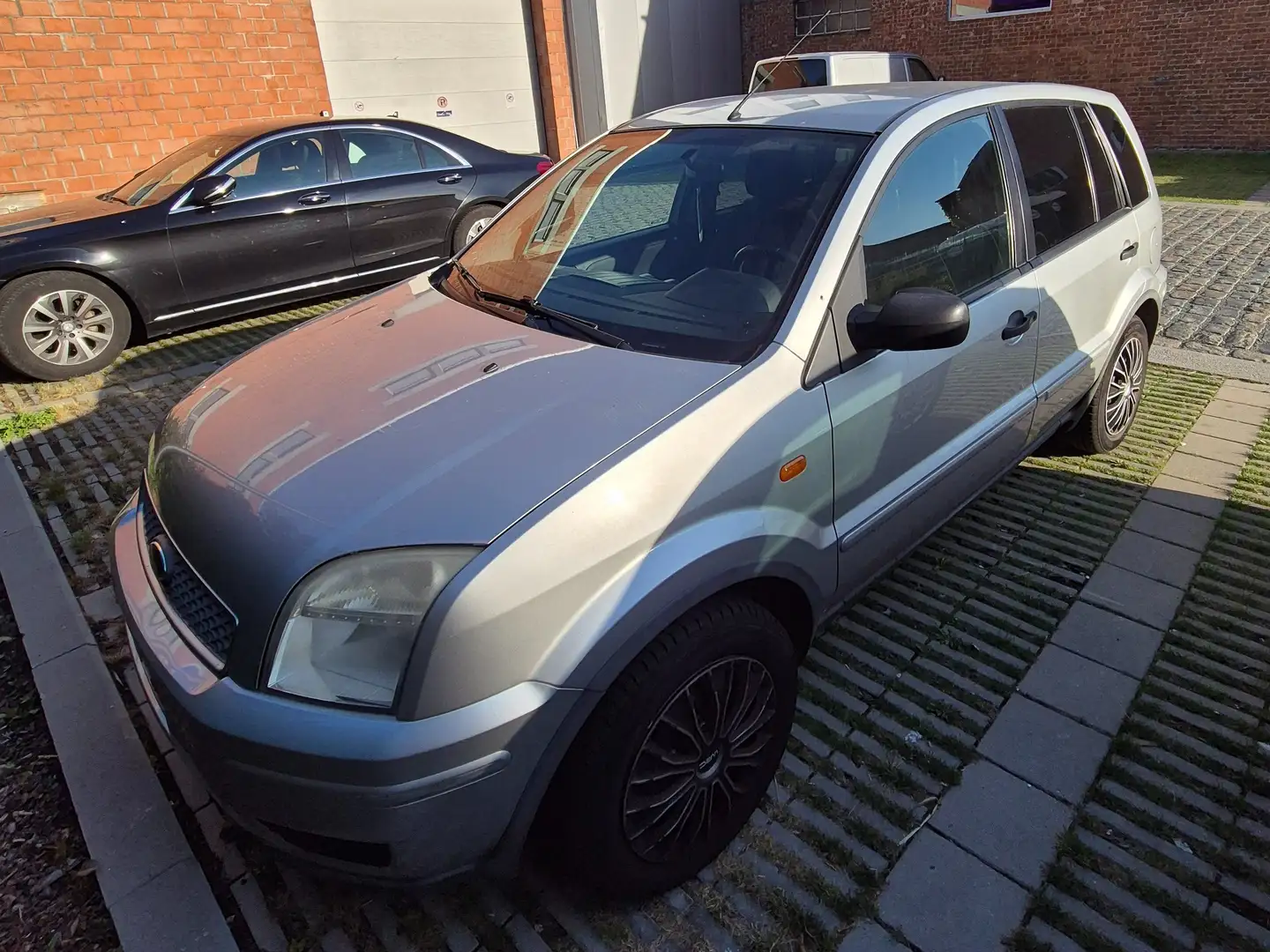 Ford Fusion Fusion 1.4 Durashift-EST + Zilver - 1