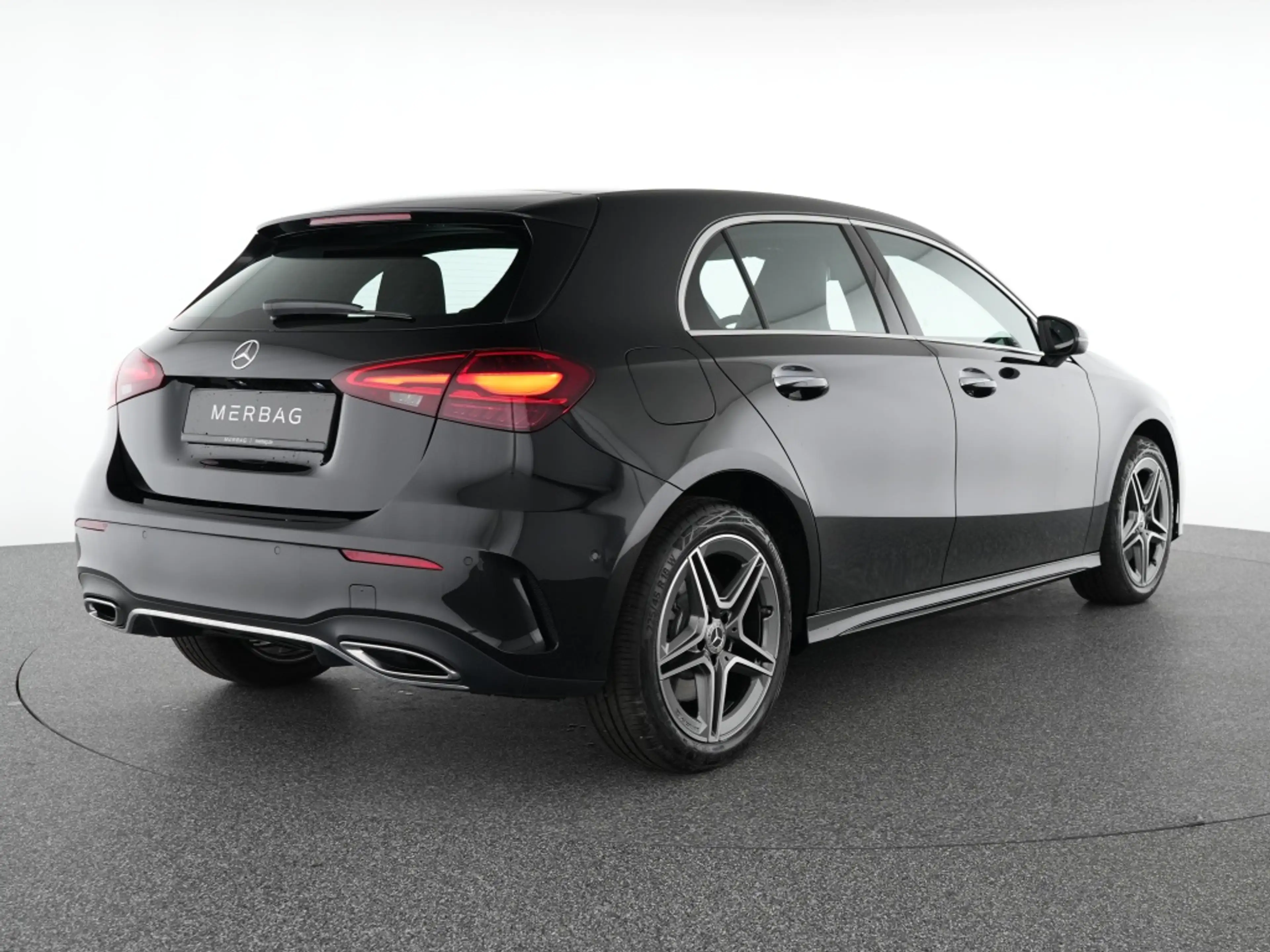 Mercedes-Benz A 250 e AMG Advanced+LED AHK Winter Automatik Navi — photo 3