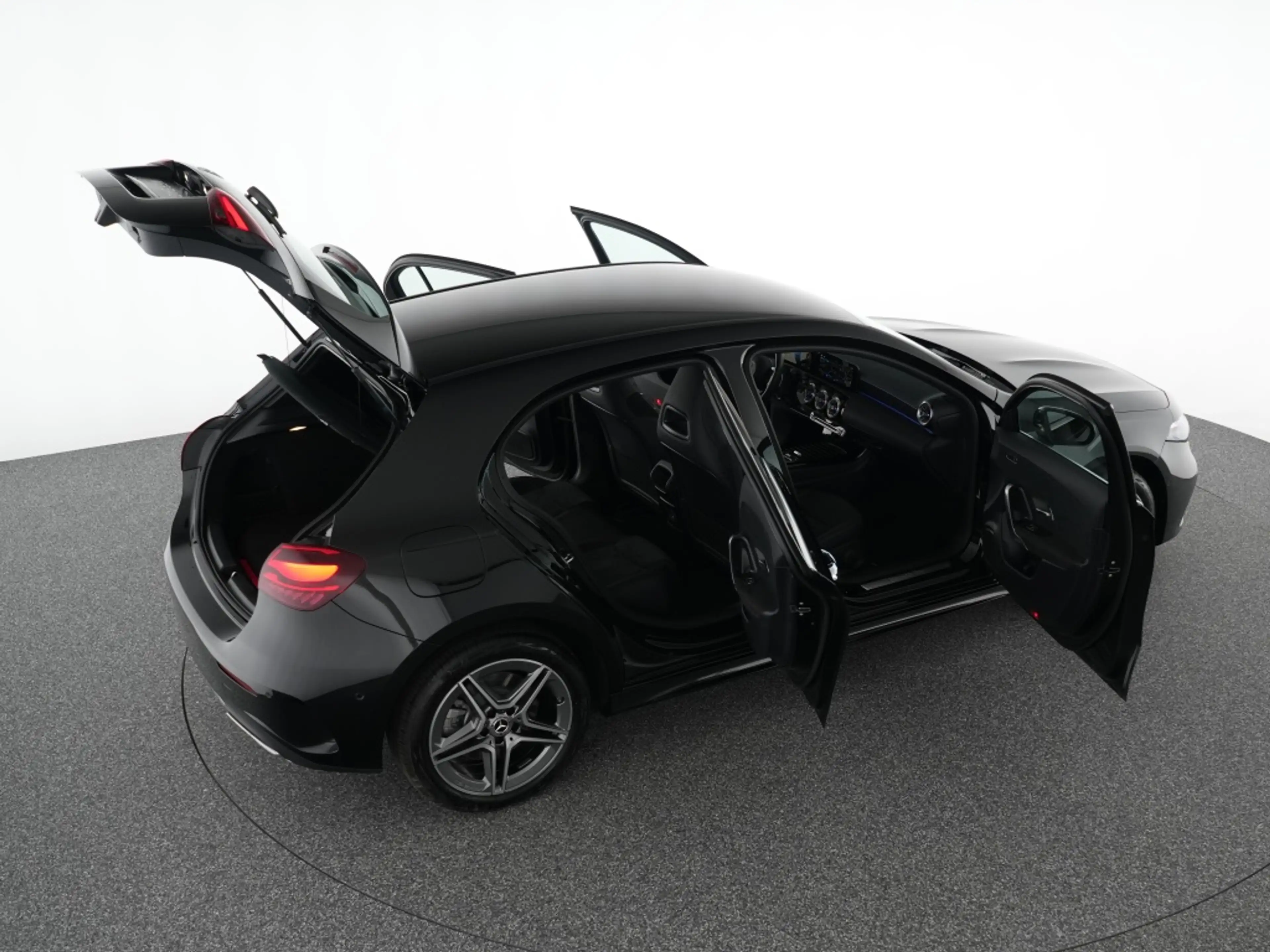 Mercedes-Benz A 250 e AMG Advanced+LED AHK Winter Automatik Navi — photo 13
