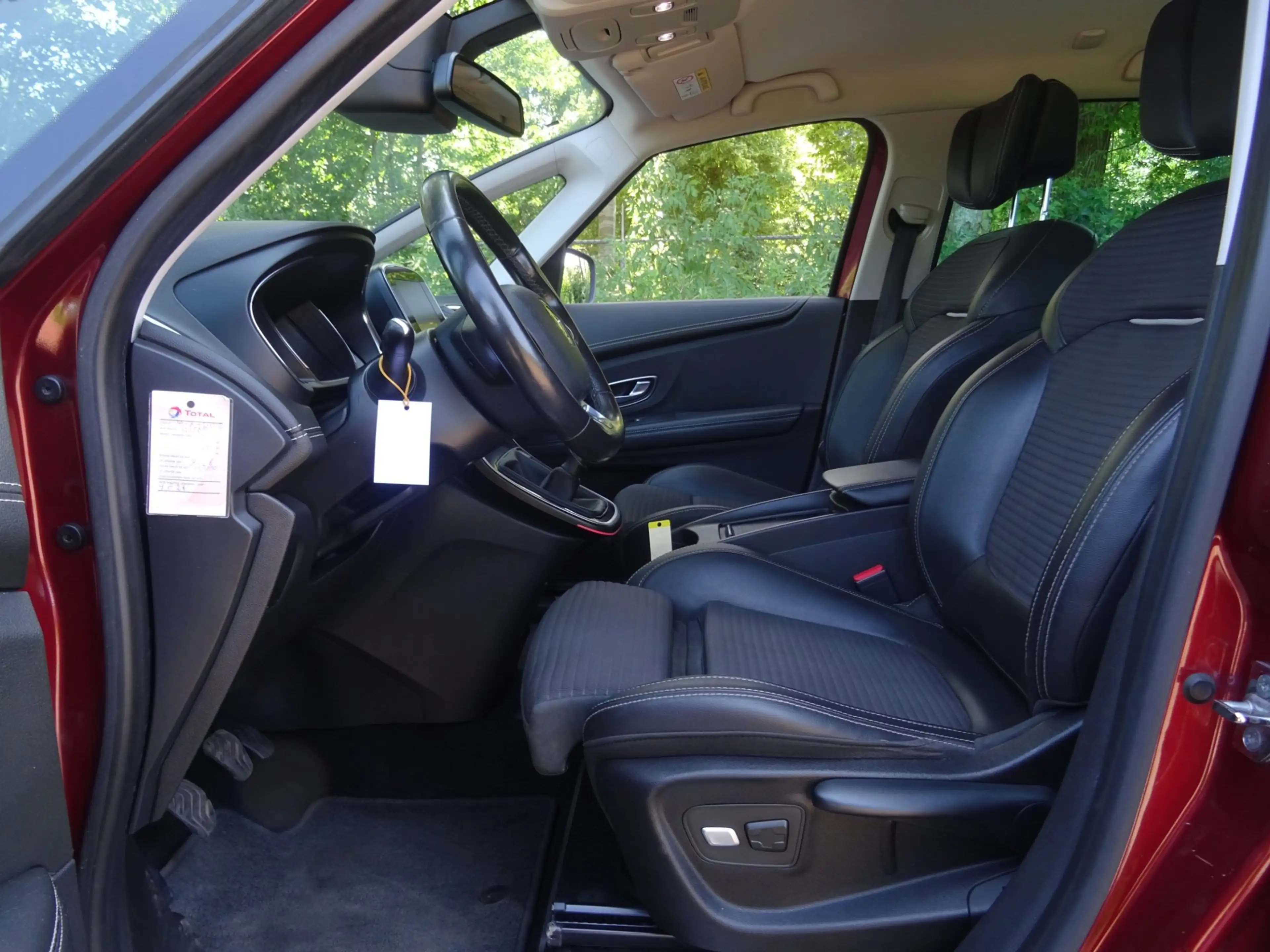 Renault Grand Scenic 1.2 TCe Bose 7PERS BJ2017 LEER/NAVI/APK — photo 6