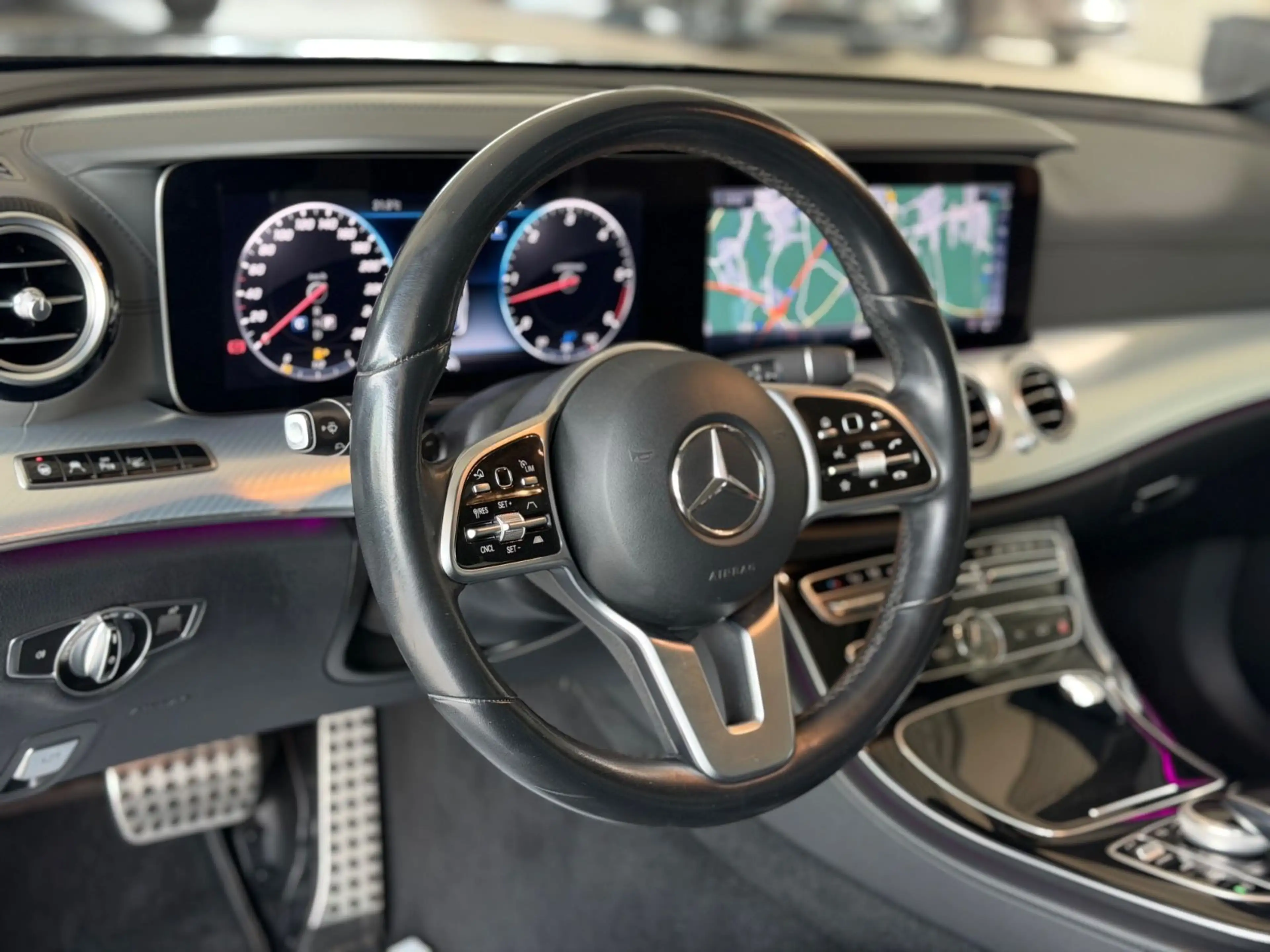 Mercedes-Benz E 400 dT 4Matic All-Terrain Pano Dist 360° Bur — photo 11