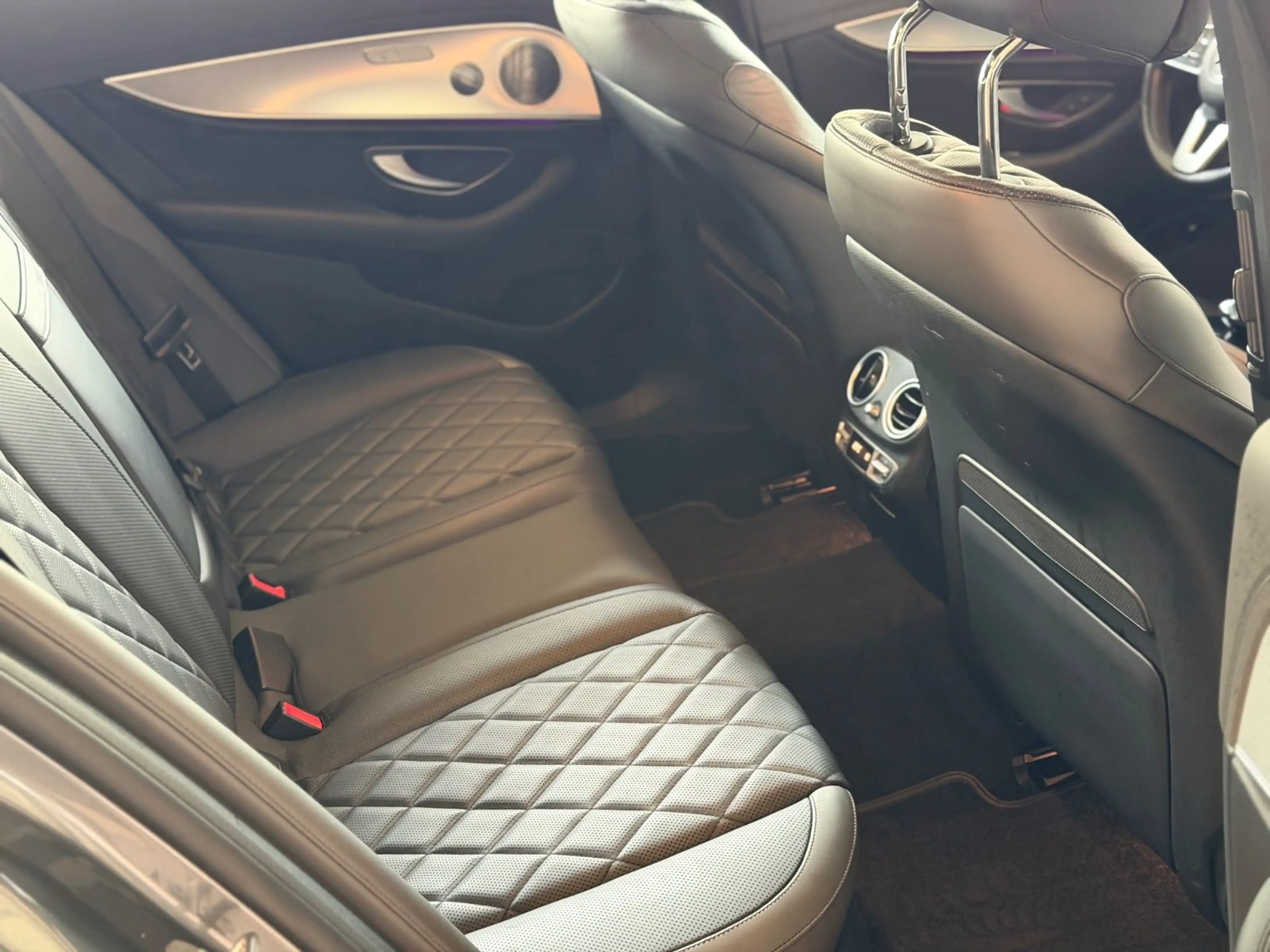 Mercedes-Benz E 400 dT 4Matic All-Terrain Pano Dist 360° Bur — photo 15