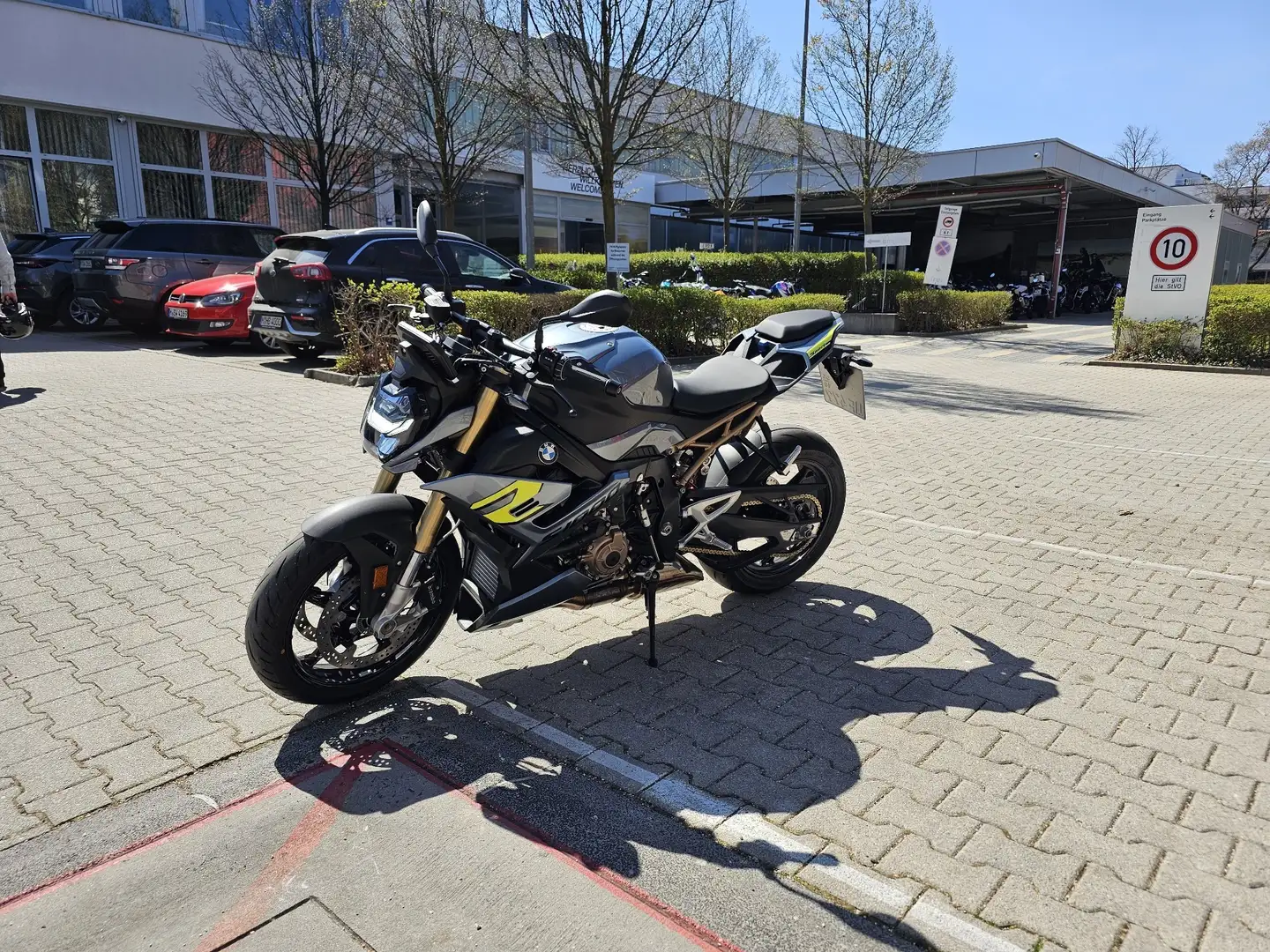BMW S 1000 R Grau - 1