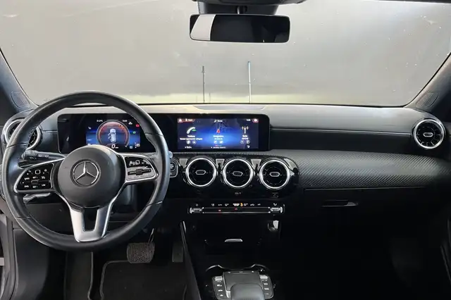 Mercedes-Benz CLA view 14