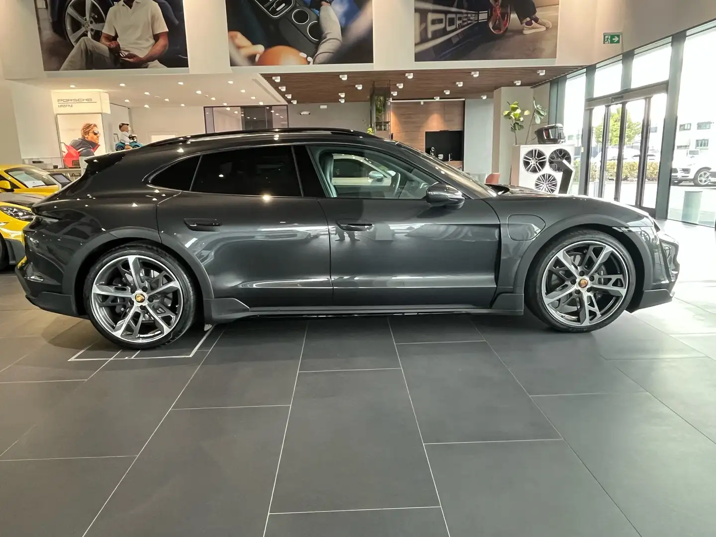 Porsche Taycan Taycan 4 Cross Turismo di concessionario ufficiale Grau - 2