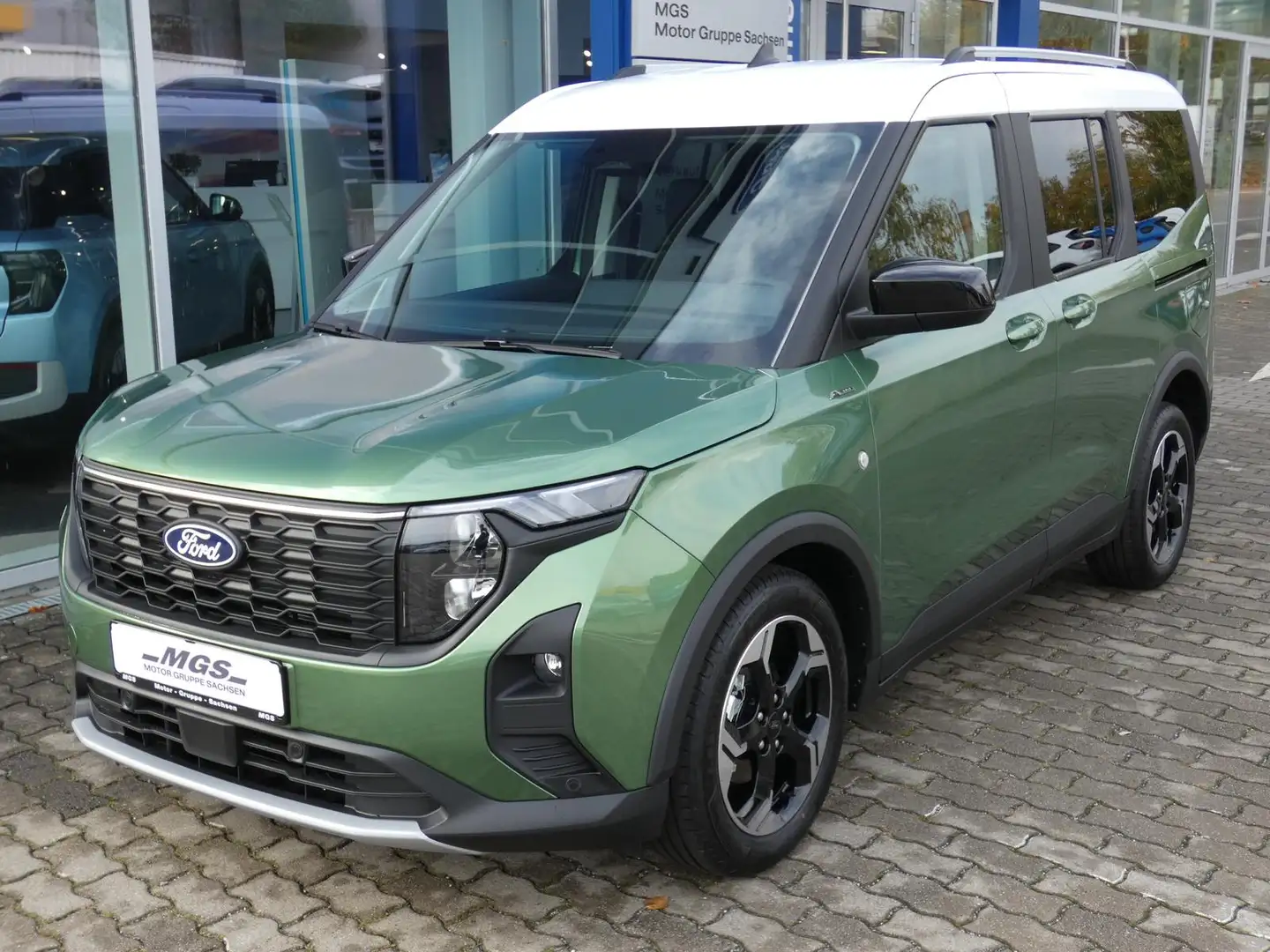 Ford Tourneo Courier 1.0L EcoBoost #ACTIVE Verde - 2