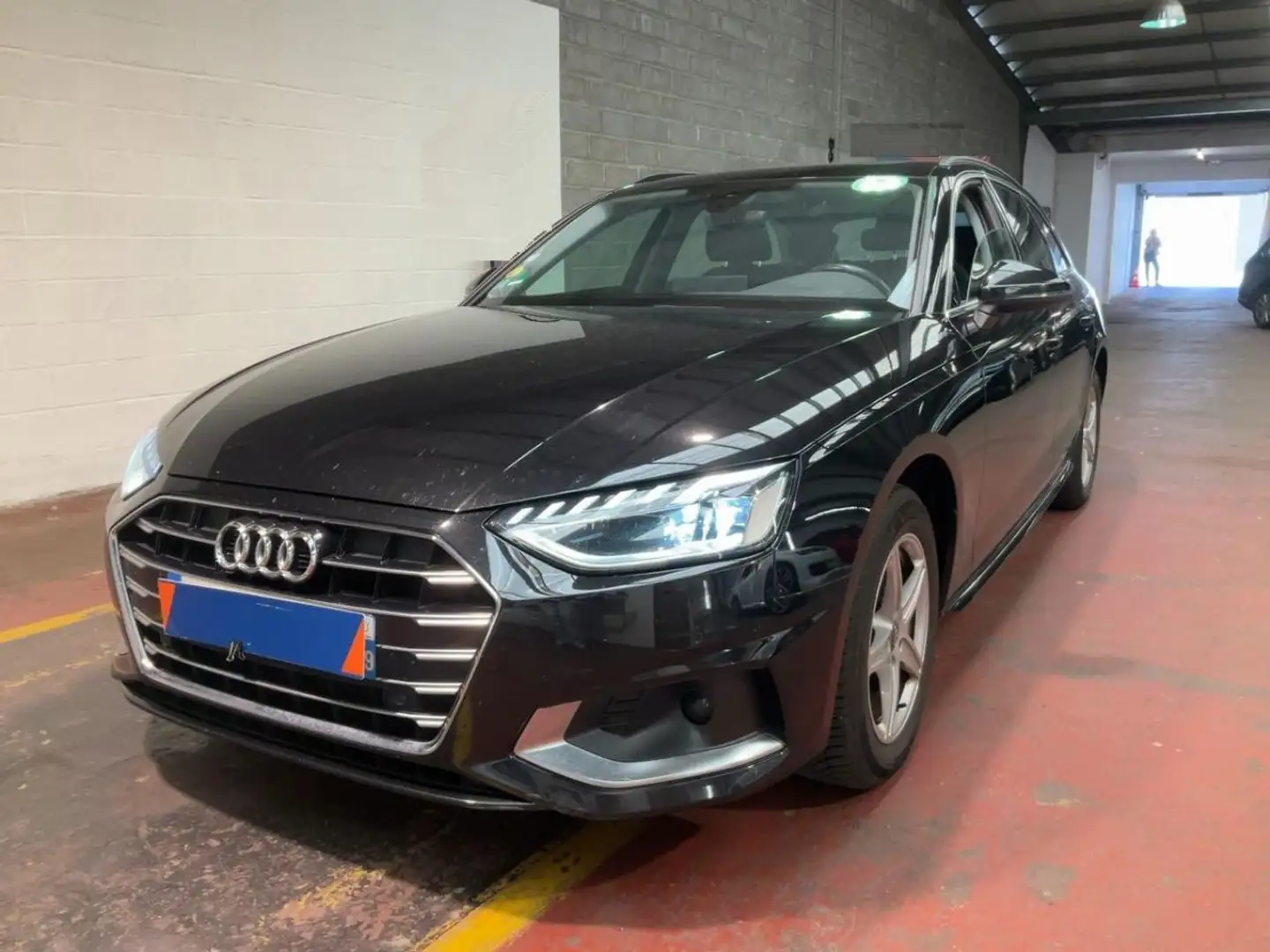 Audi A4 AUDI A4 AVANT 30 TDI business line S-tronic Facelift Noir - 1