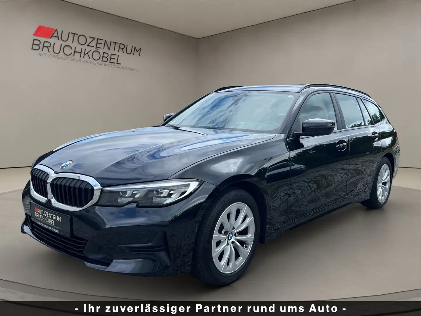 BMW 318 d Touring |LED|1HAND|PDC|SHZ|TEMP|CARPLAY| Schwarz - 1