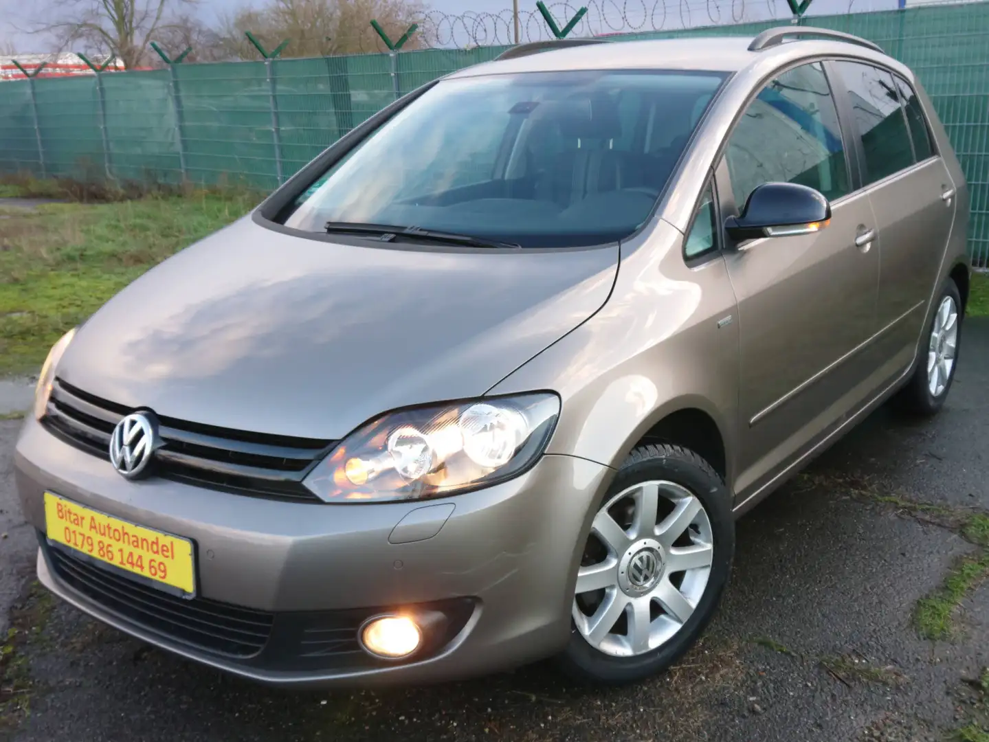 Volkswagen Golf Plus Match +Navi+SHZ+PDC+Blue+N.Tüv Bruin - 2