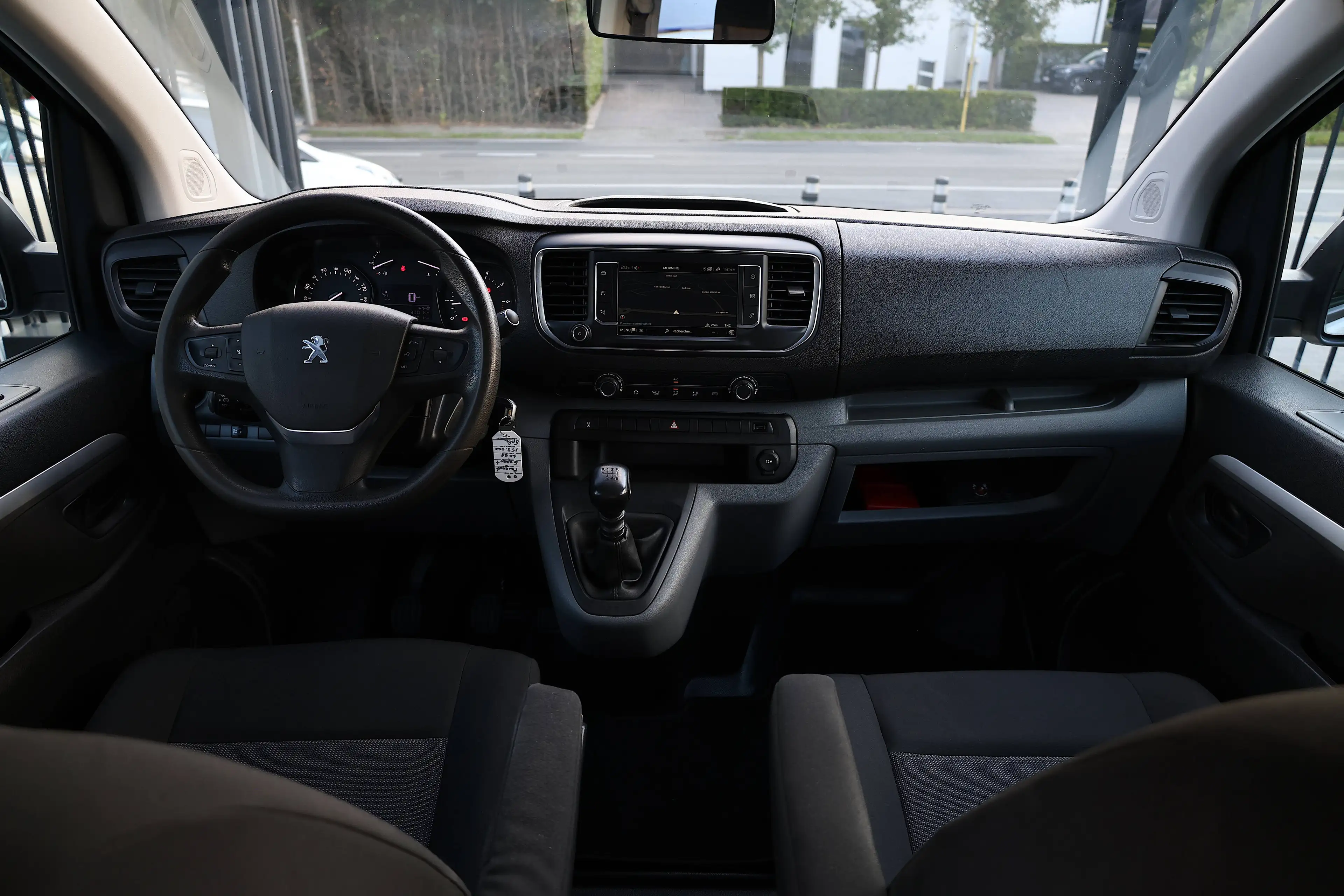 Peugeot Expert 2.0HDi XL | 5pls. | Lichte-Vracht | Trek-Haak | Camera | Car-Play | Cruise | Airco | Euro 6di — photo 9