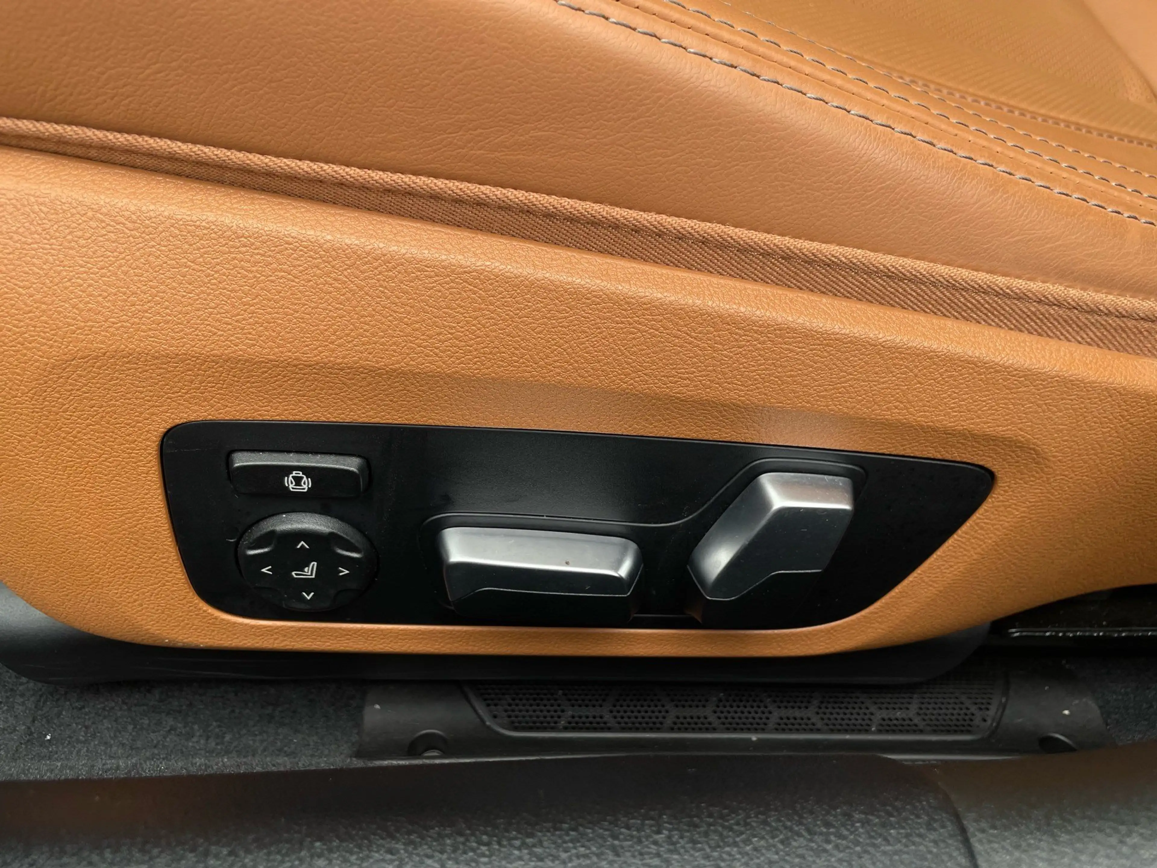 BMW 840 d xDrive Gran Coupé M Sport || Pano H&K HUD — photo 10