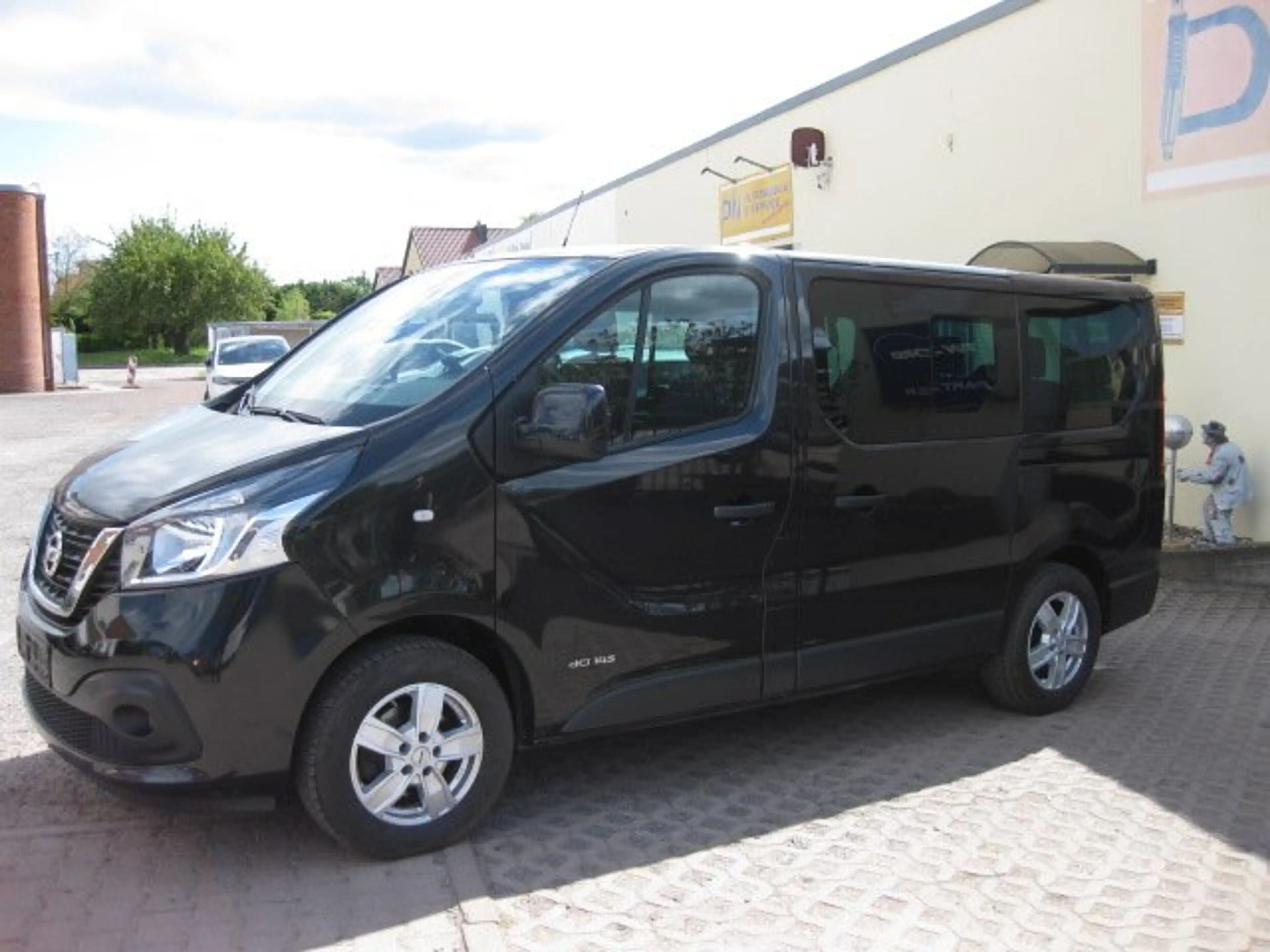 Nissan NV300 L1H1 2,7t PREMIUM — photo 3