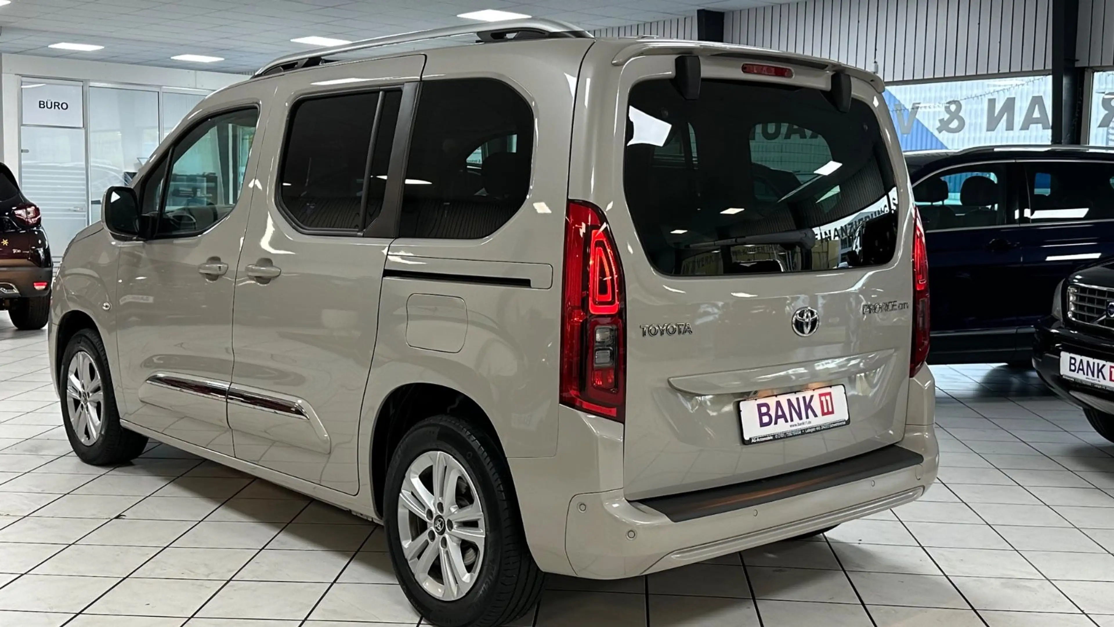 Toyota Proace City Verso Team Deutschland TÜV&Garantie — photo 6