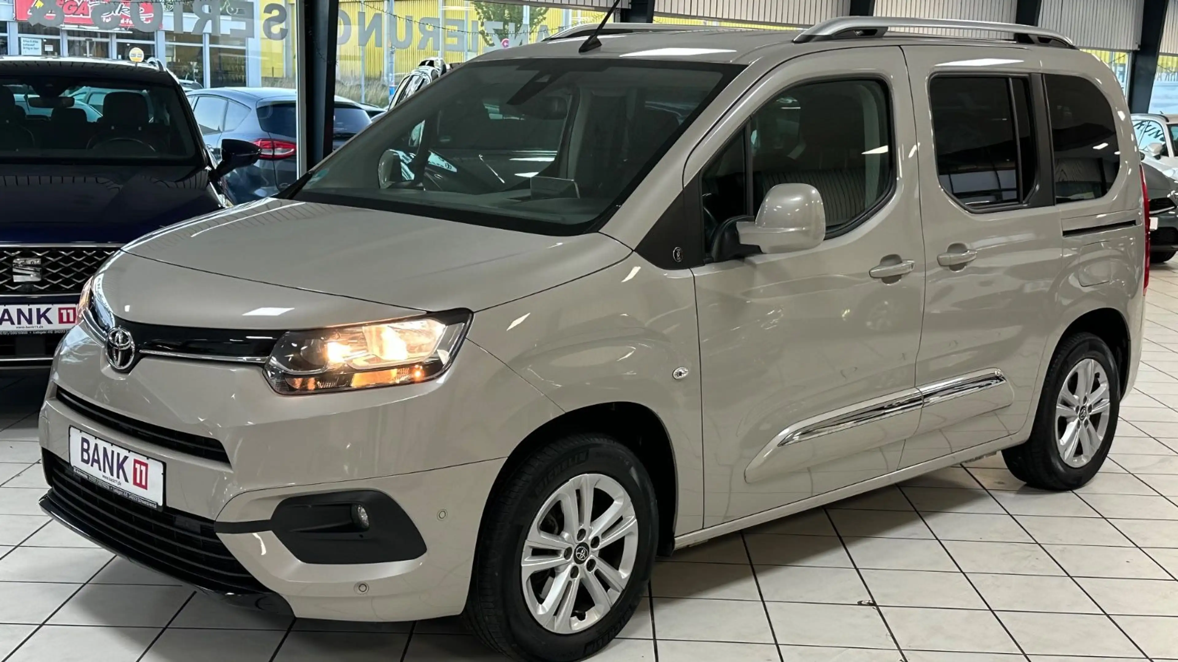 Toyota Proace City Verso Team Deutschland TÜV&Garantie — photo 4