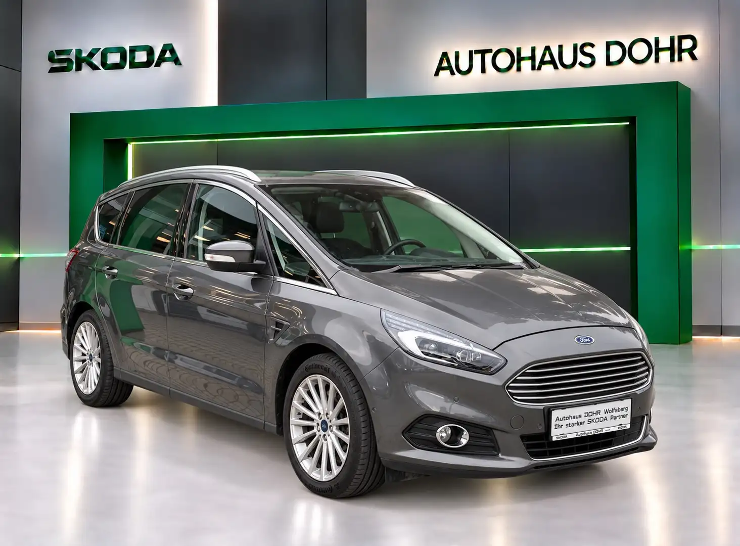 Ford S-Max Titanium Automatik Grau - 1