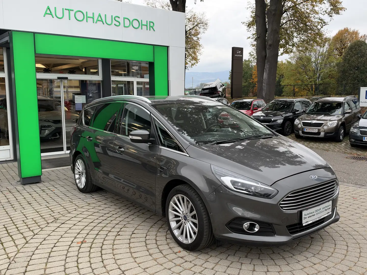 Ford S-Max Titanium Automatik Grau - 2