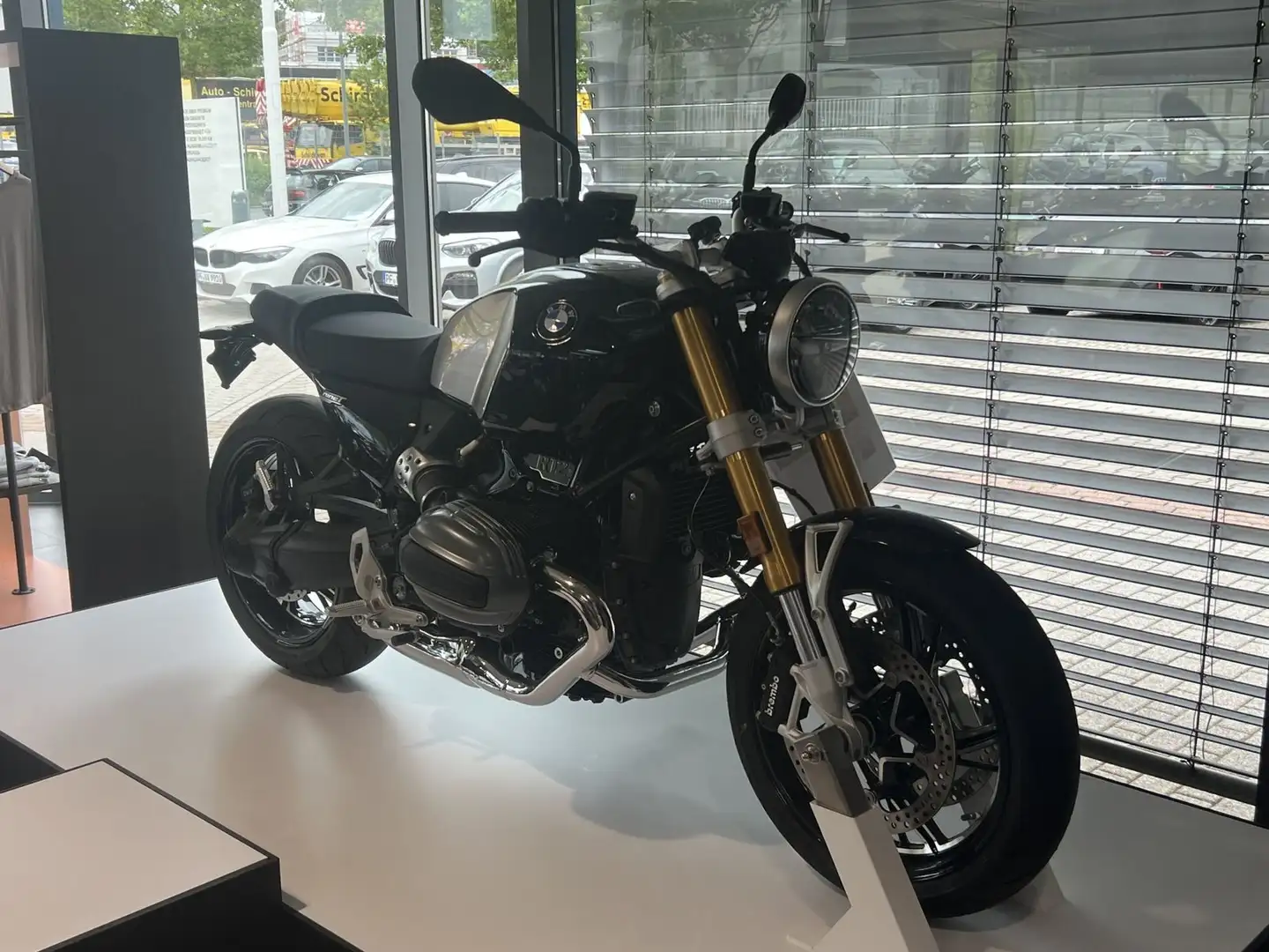 BMW R 12 nineT 3 Jahre Garantie alle Pakete Černá - 2