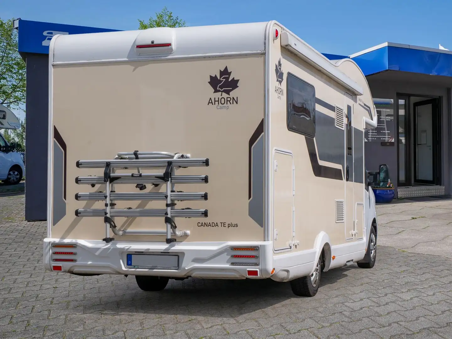 Ahorn Camp Canada TE Einzelbetten TV Fahrradtr. Marki. Weiß - 2