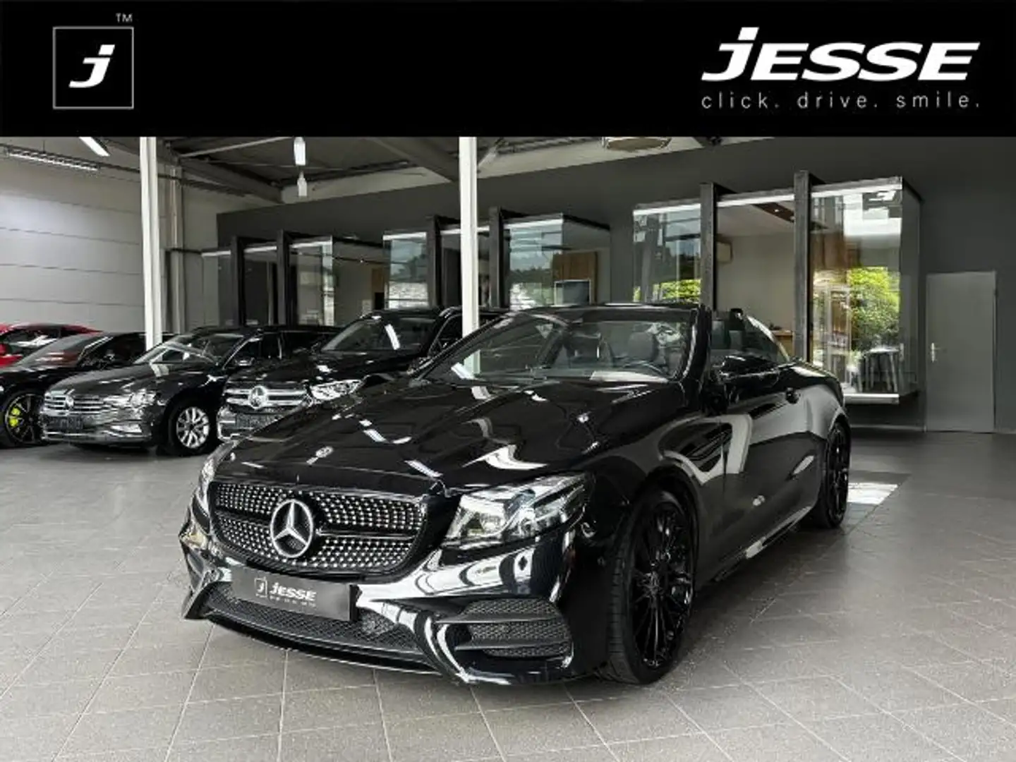 Mercedes-Benz E 200 AMG Widescreen Burmester Aircap RCam Zwart - 1