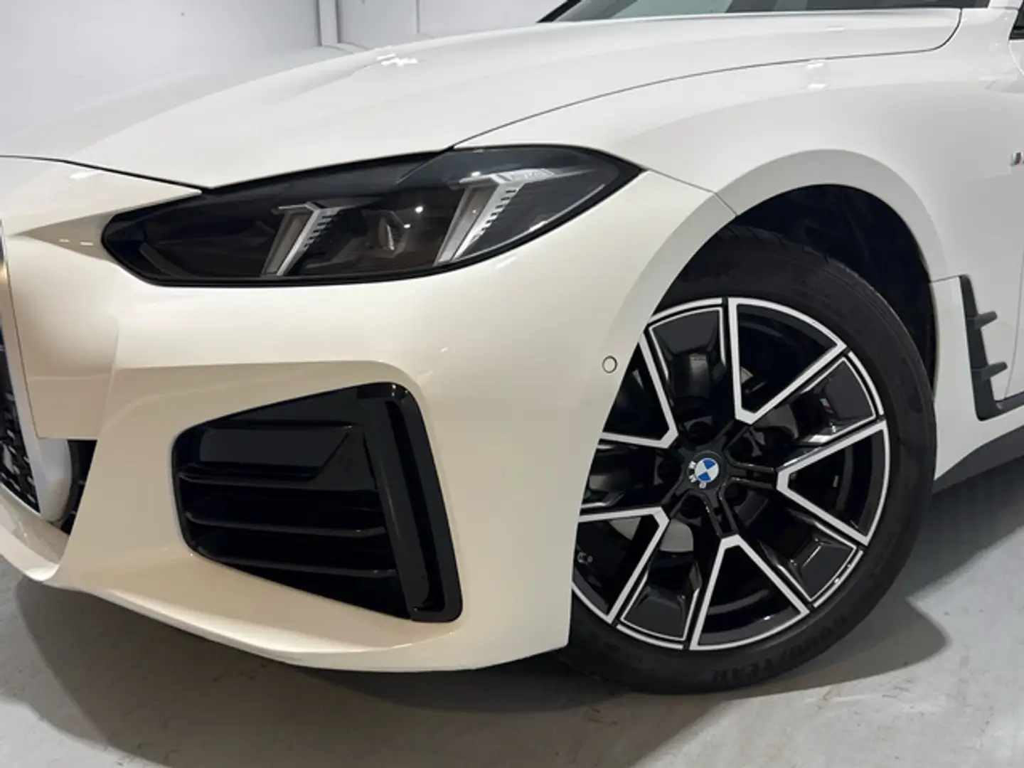 BMW 420 420iA Gran Coupé Blanc - 2
