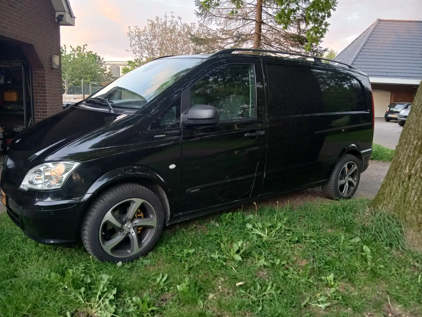 Mercedes-Benz Vito 122 CDI Lang Aut. Siyah - 2