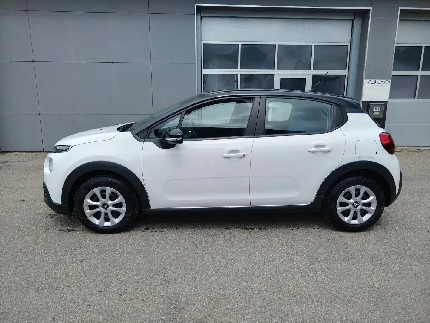 Citroen C3 Feel+KLIMAAUTOMATIK+SHZ+CAM+NAVI+PDC+EURO 6 Weiß - 2